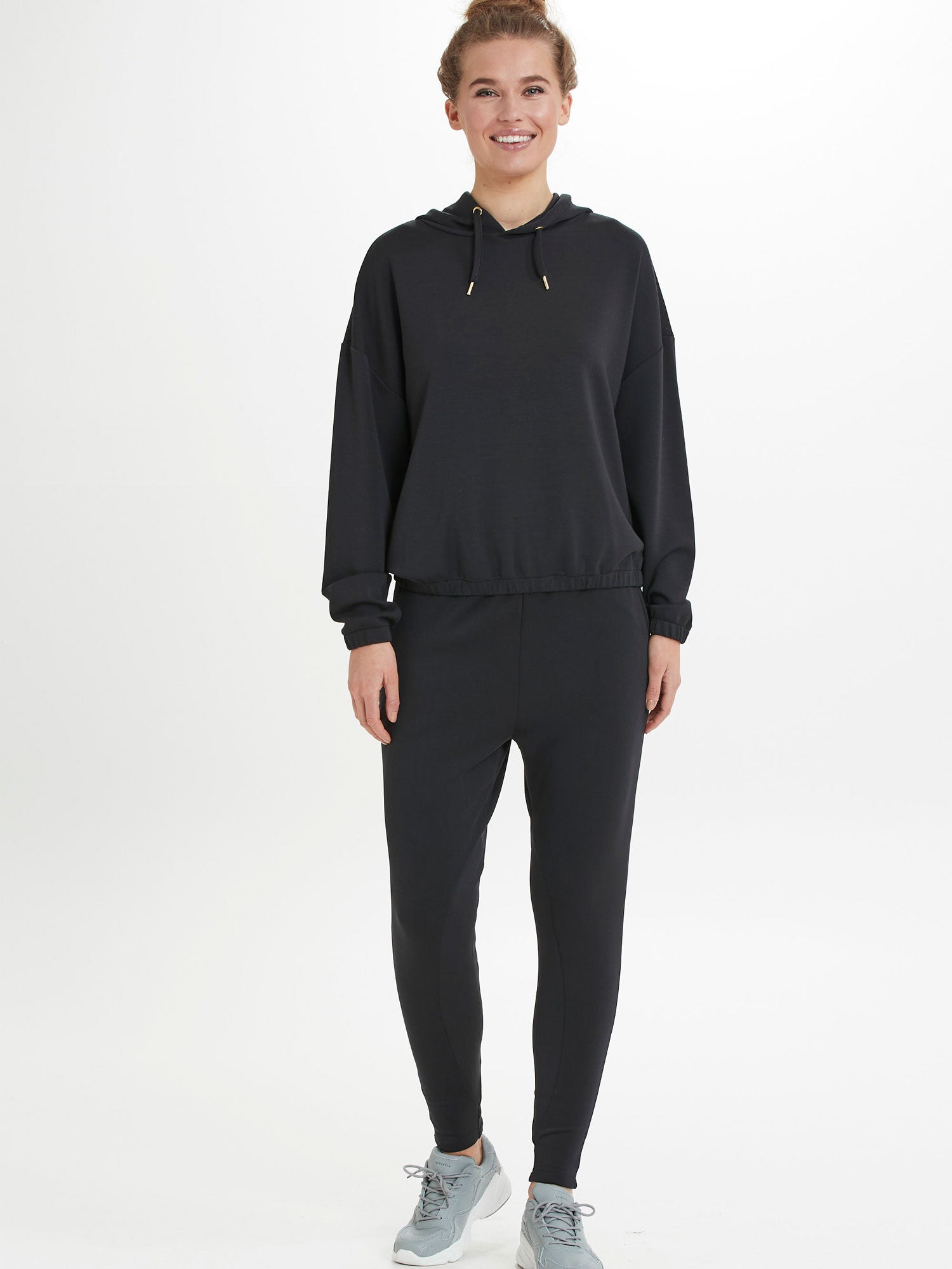 ATHLECIA Суитшърт Namier