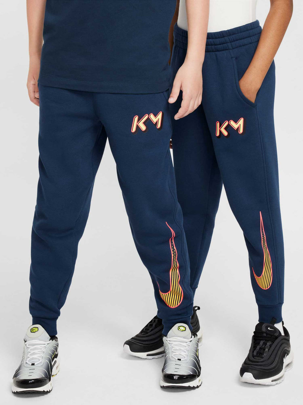 NIKE Спортно долнище Kylian Mbappe K NK CLUB FLC JGGR