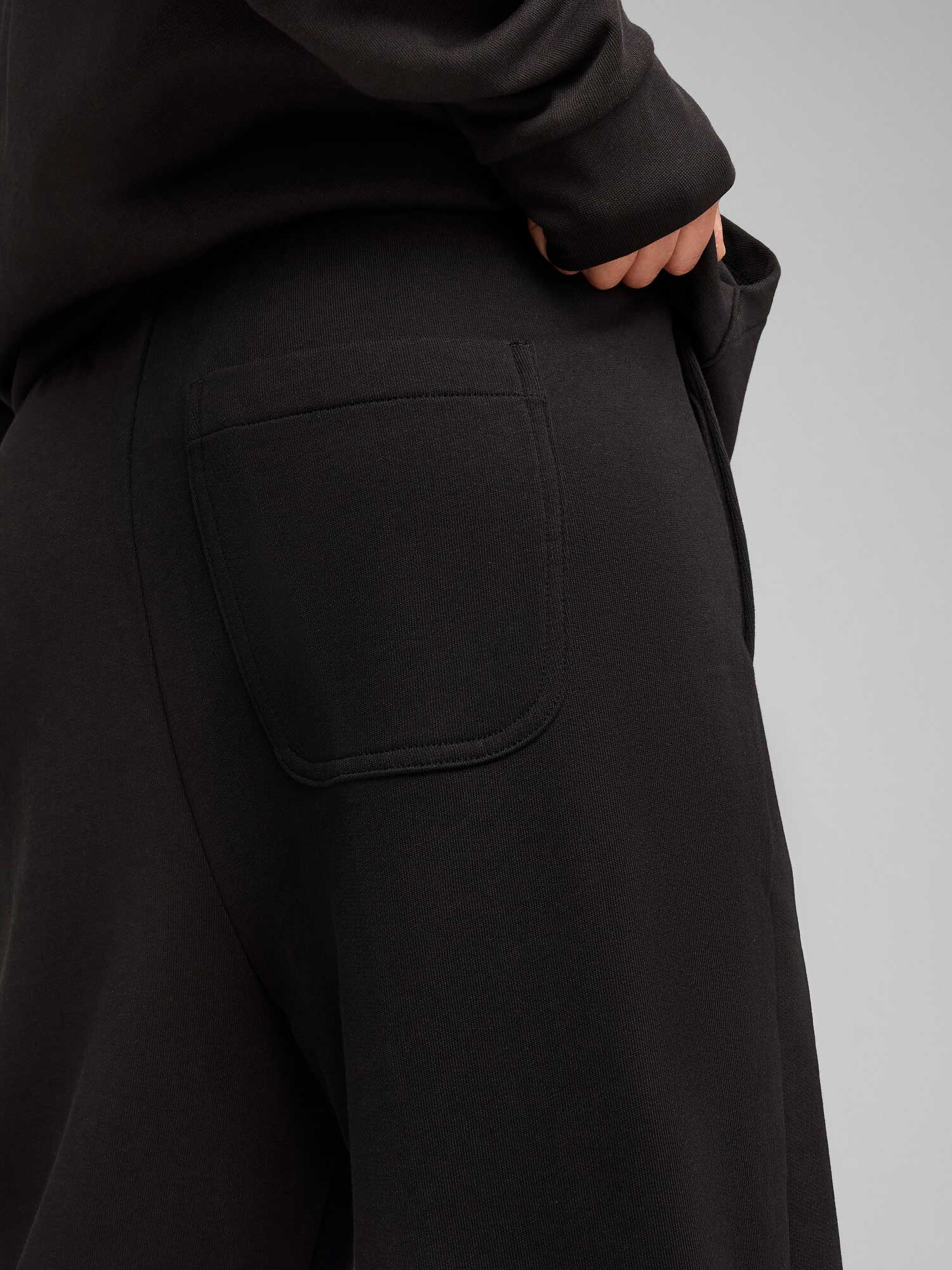 PUMA Спортно долнище HER High-Waist Sweatpants cl