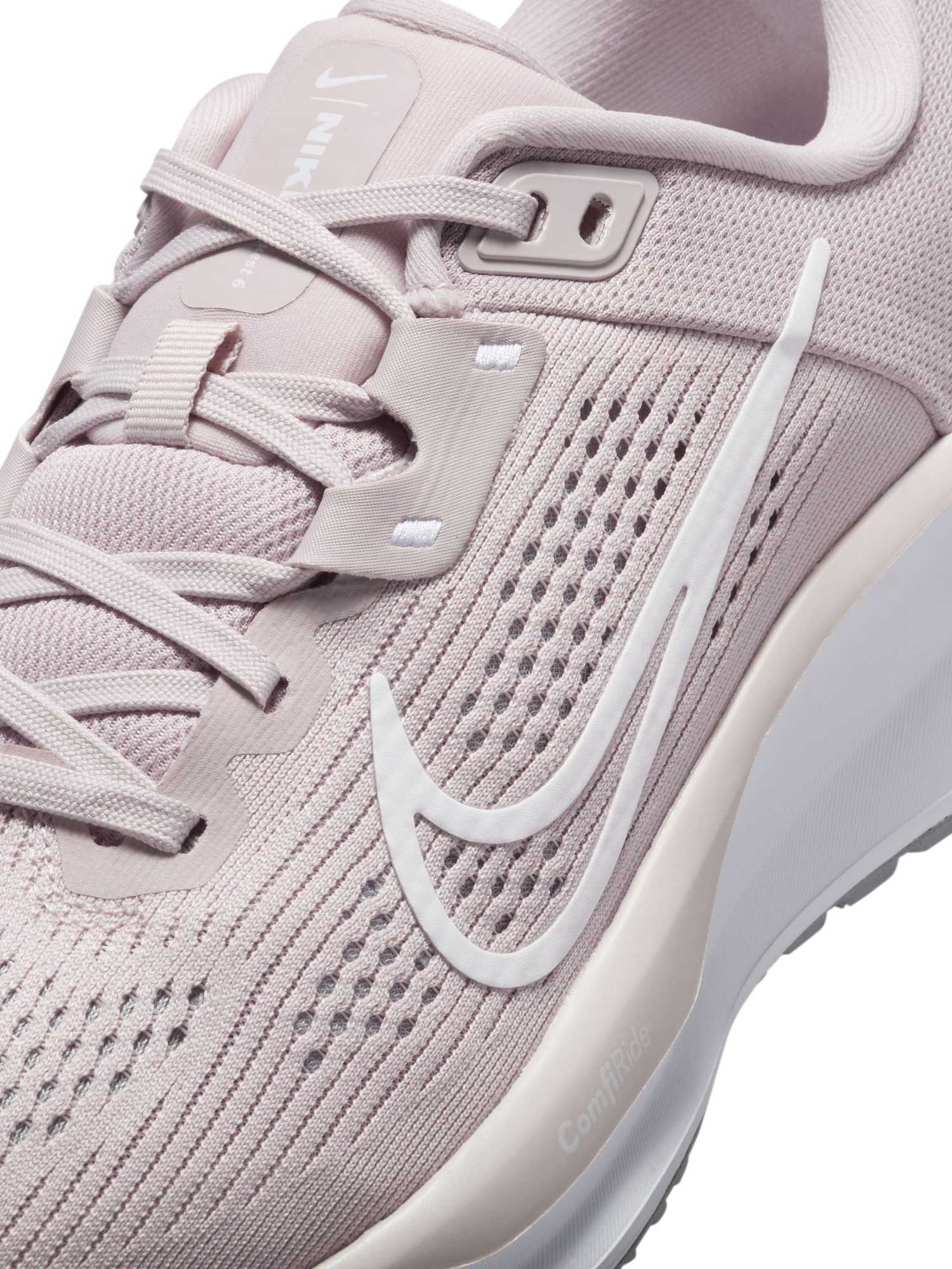 NIKE Обувки WMNS QUEST 6