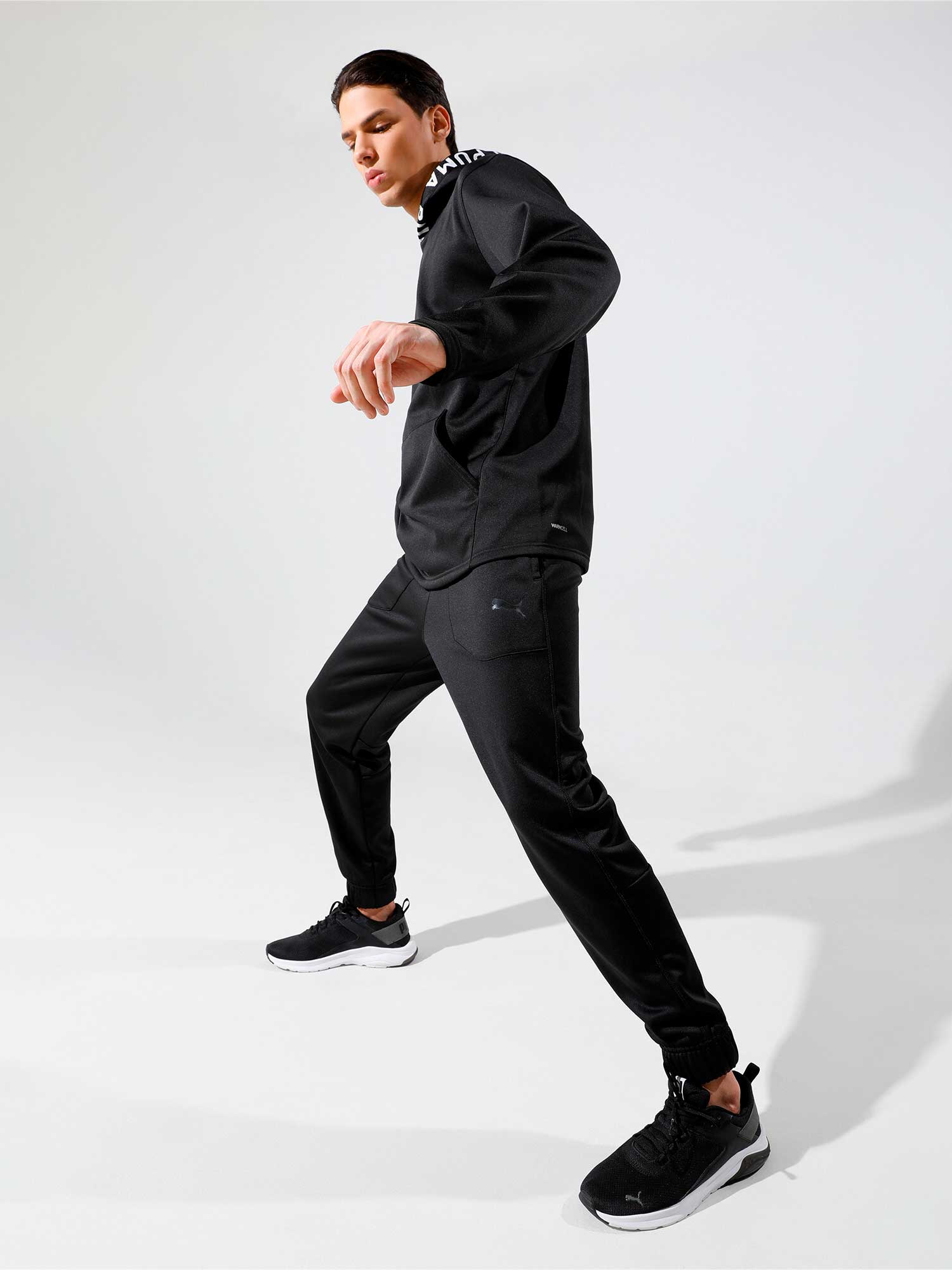 PUMA Спортно долнище TRAIN PWR FLEECE JOGGER