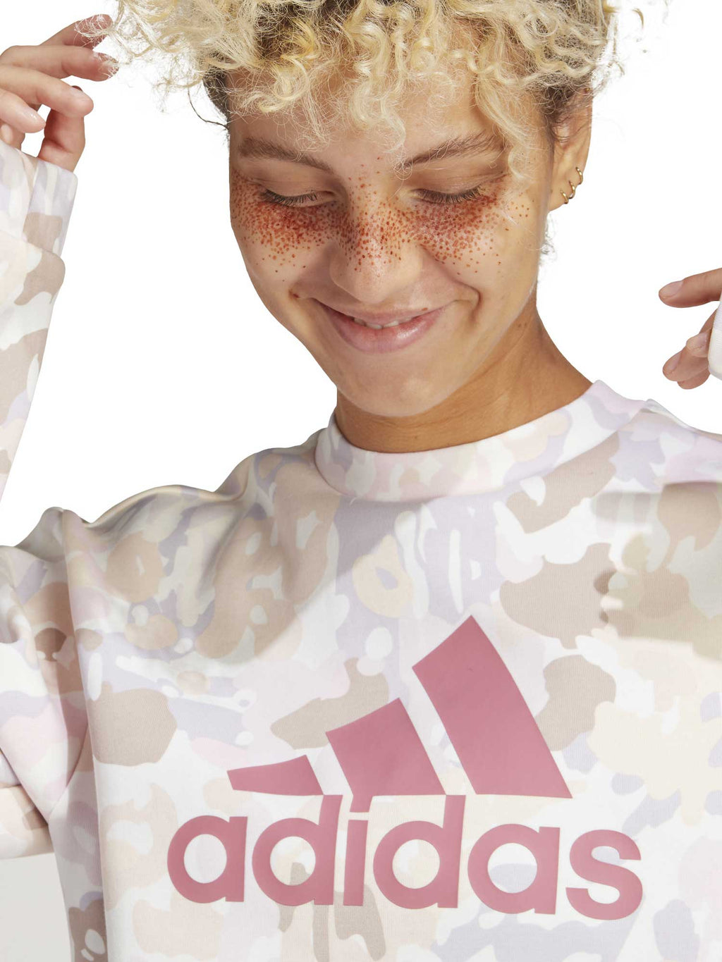 ADIDAS SPORTSWEAR Блуза Graphic Sweatshirt