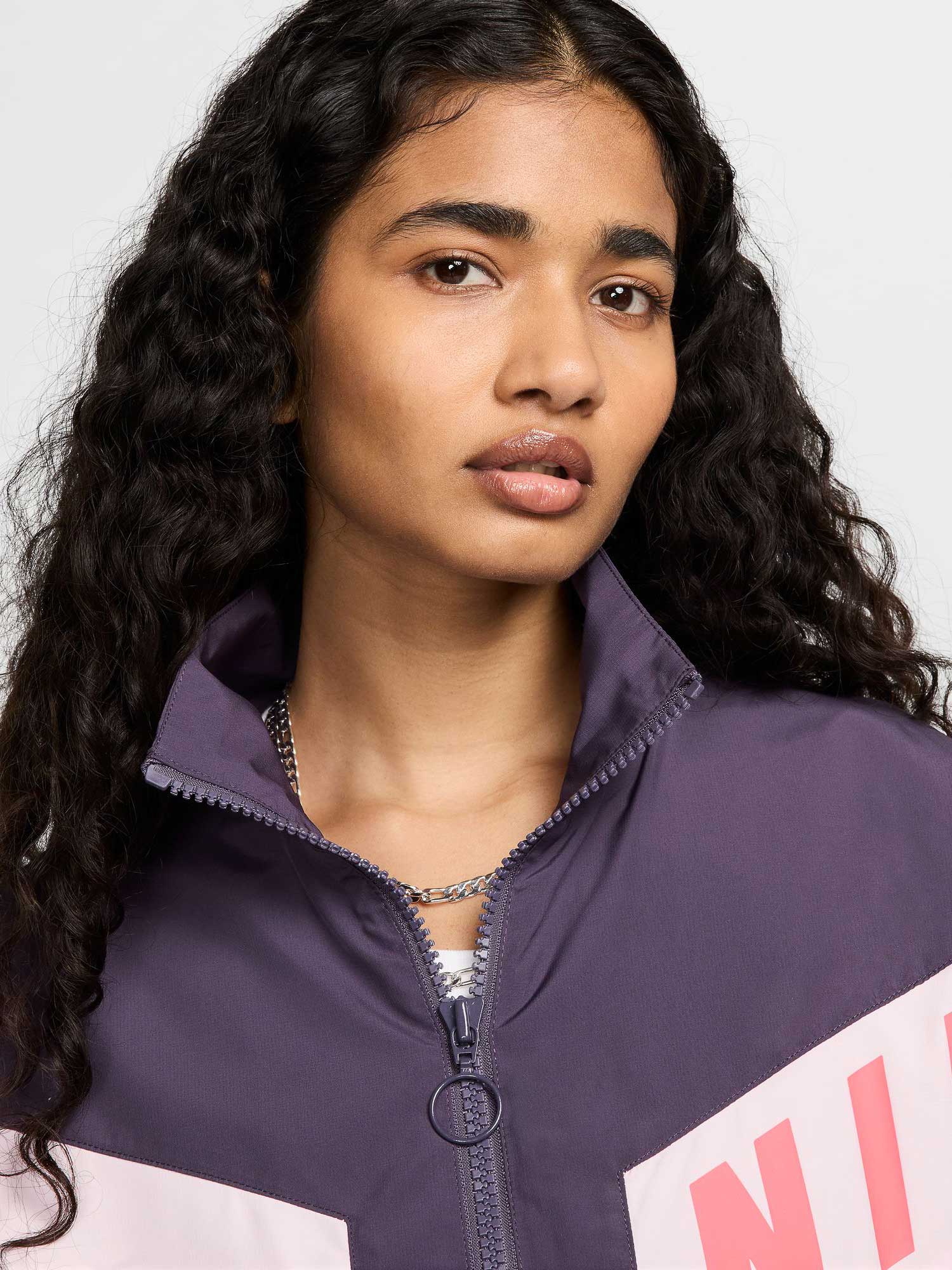 NIKE Спортно горнище W NSW JKT WVN STREET SW