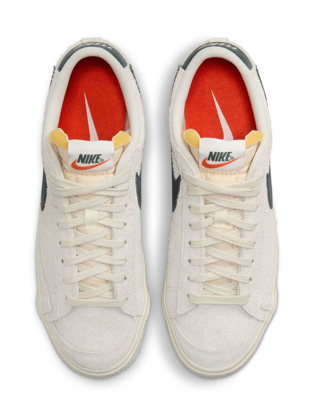 NIKE Обувки W BLAZER LOW 77 VNTG