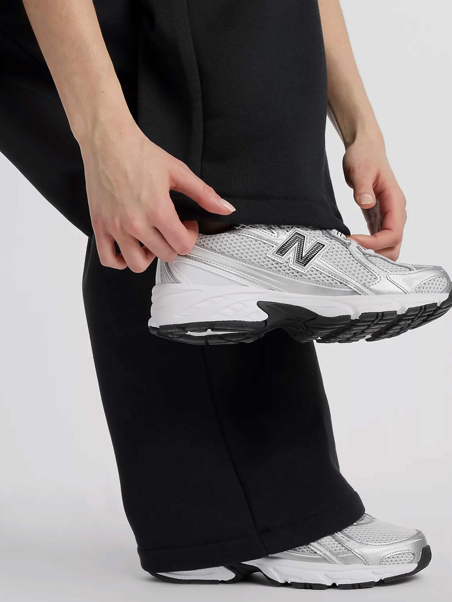 NEW BALANCE Спортно долнище PANT WIDE LEG JOGGER