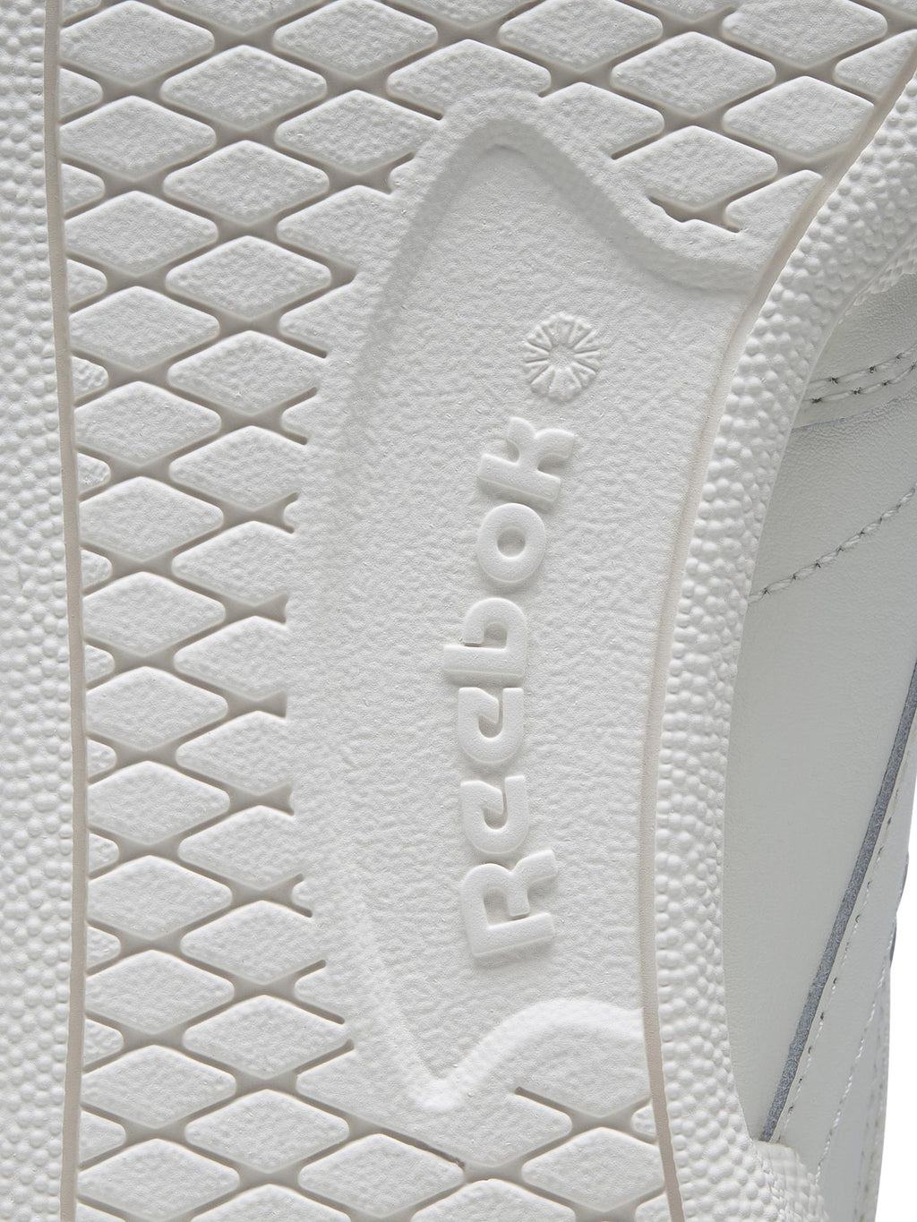REEBOK Обувки CLUB C 85