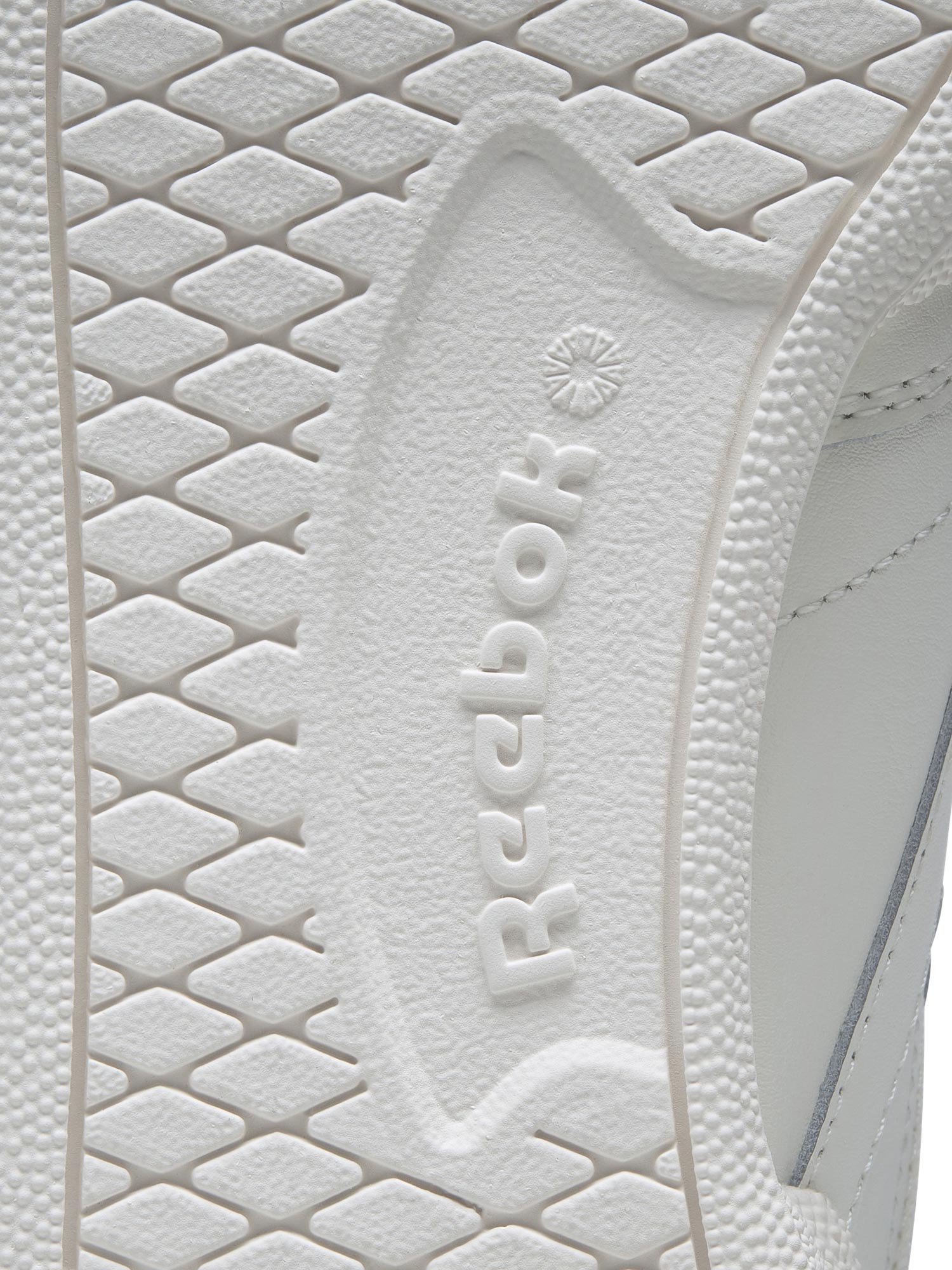 REEBOK Обувки CLUB C 85