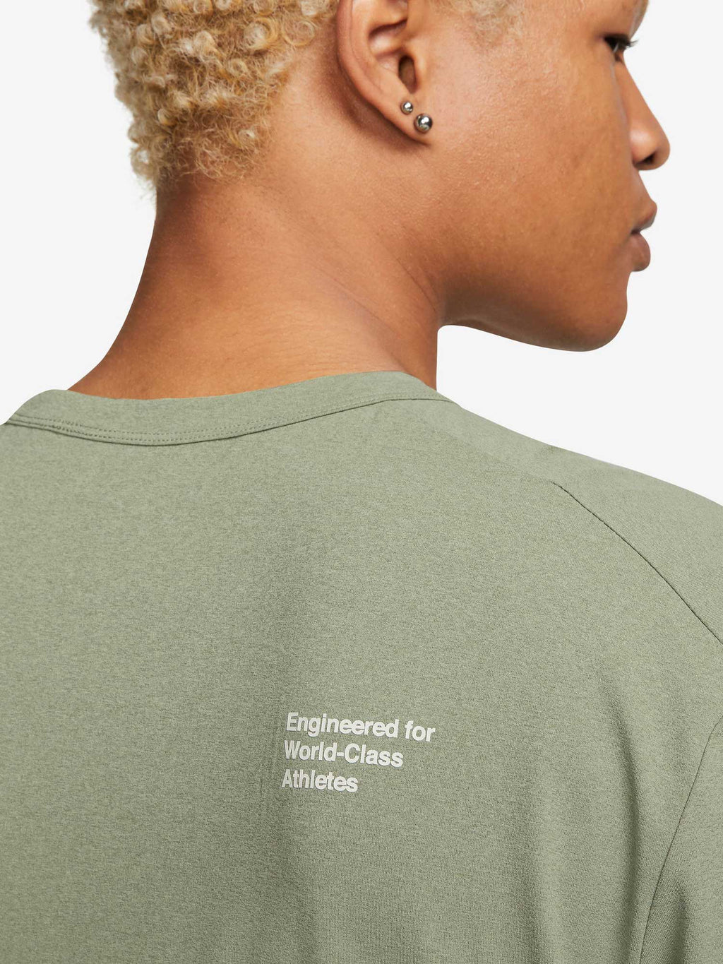 NIKE Тениска M NK DF UV HYVERSE SS ENERGY