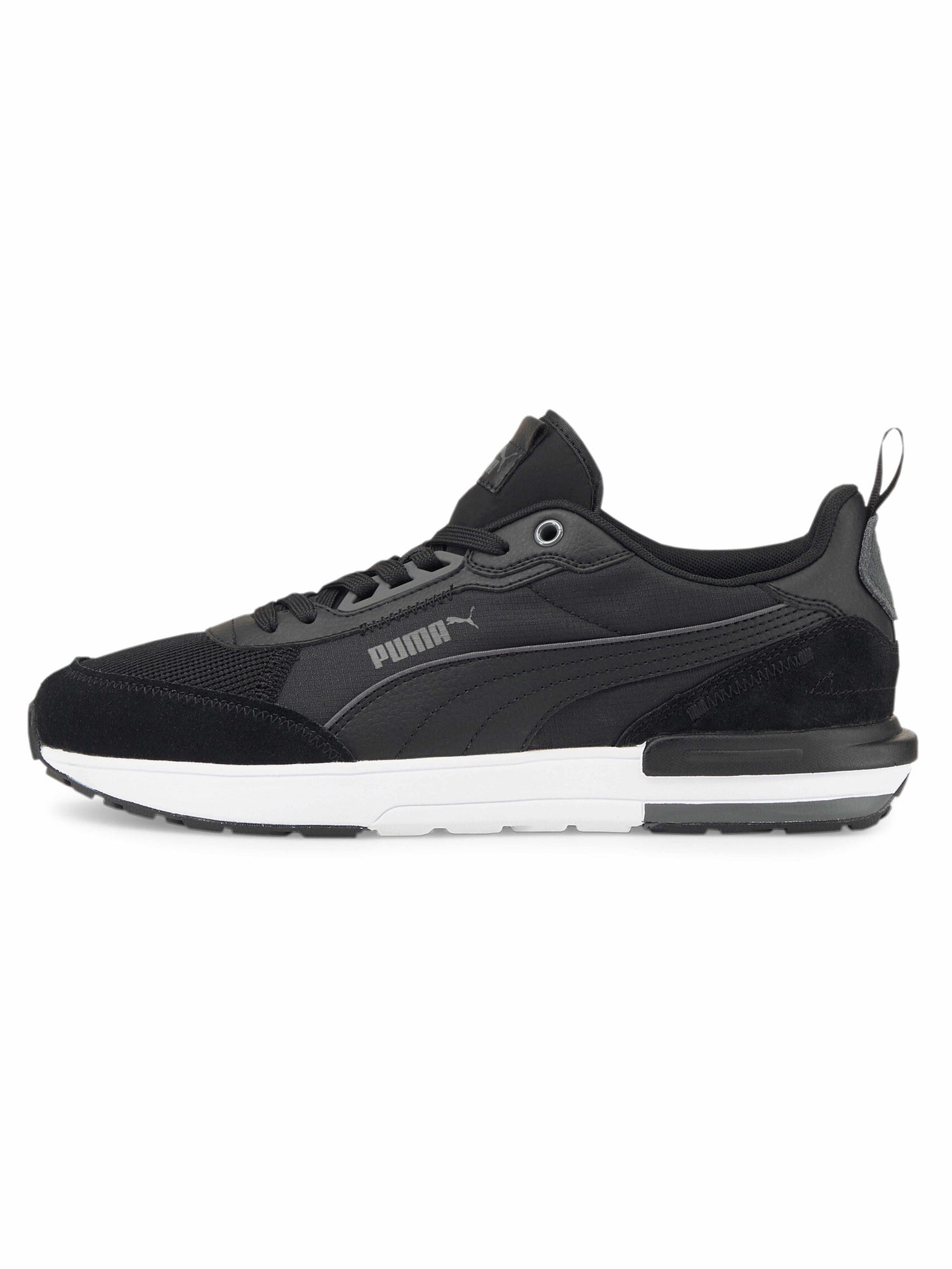 PUMA Обувки R22