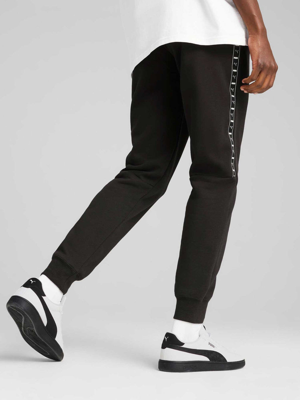 PUMA Спортно долнище ESS TAPE Sweatpants FL cl