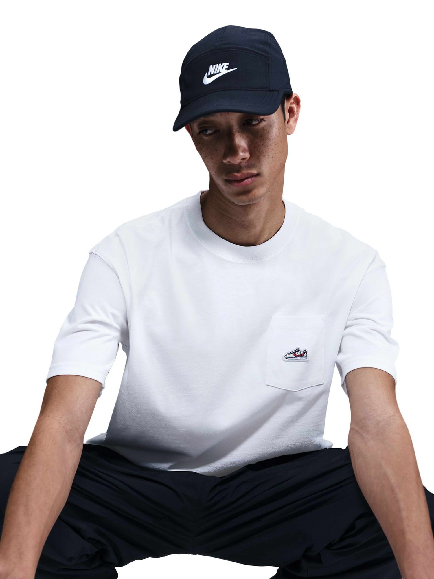 NIKE Тениска U NSW TEE M90 SNKR PTCH PKT 2
