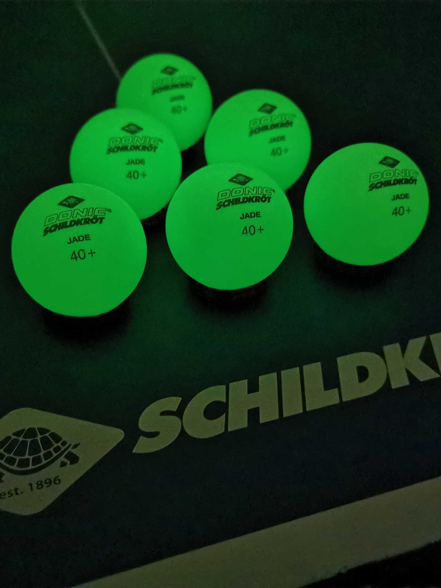 DONIC Топчета за тенис на маса Glow in the dark