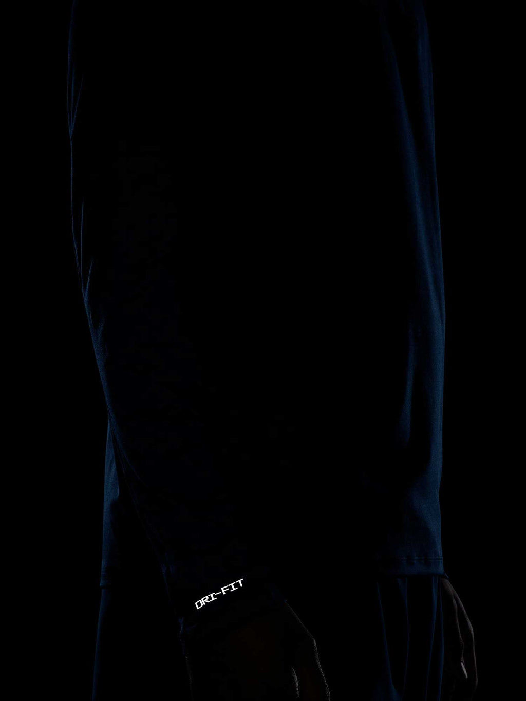 NIKE Блуза M NK DF ELMNT TOP HZ FLASH HBR