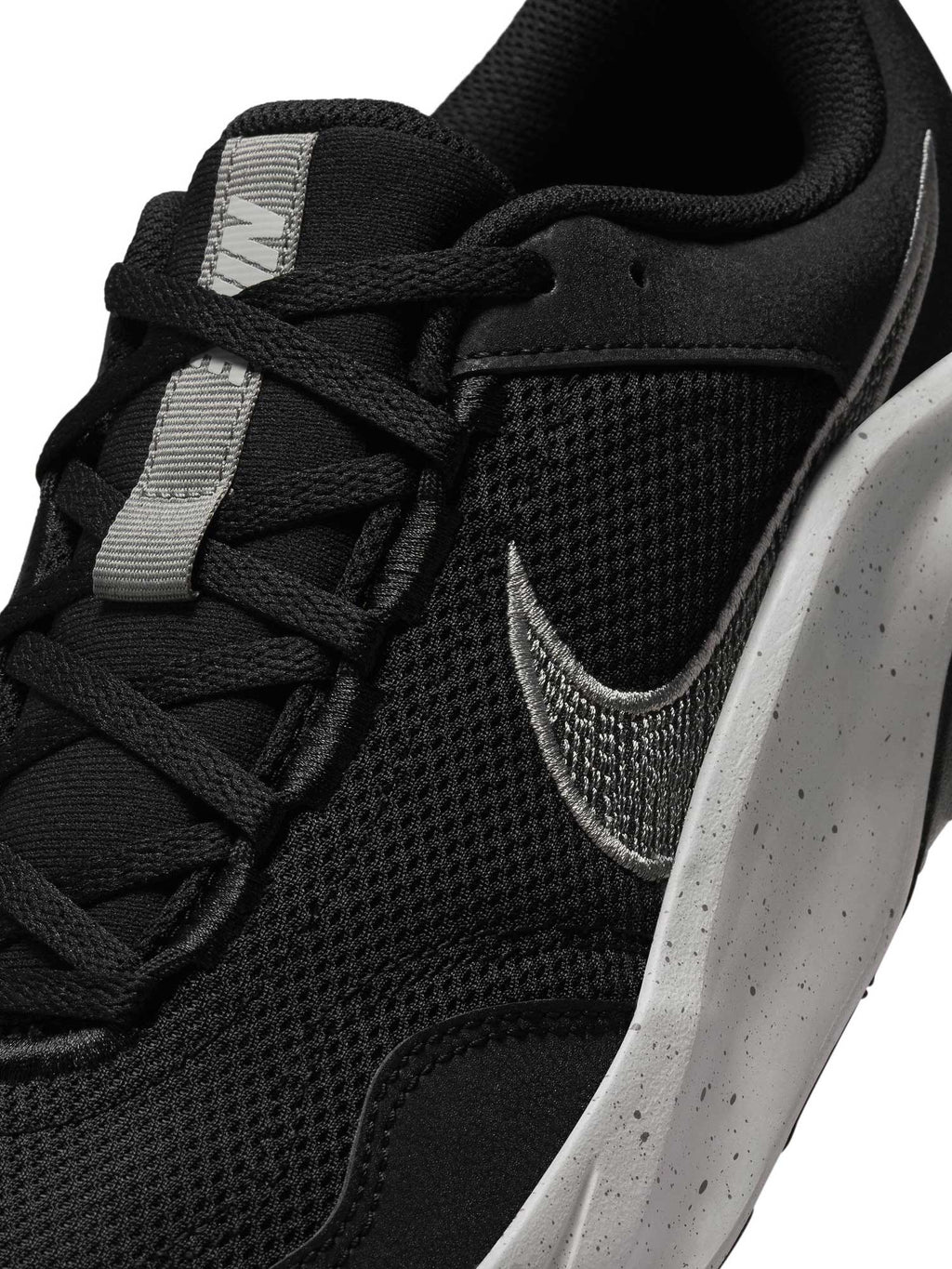NIKE Обувки M LEGEND ESSENTIAL 3 NN