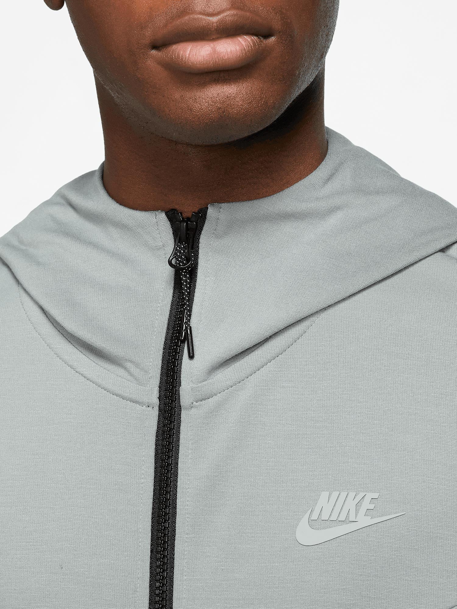 NIKE Суитшърт M NK TECH FZ LGHTWHT