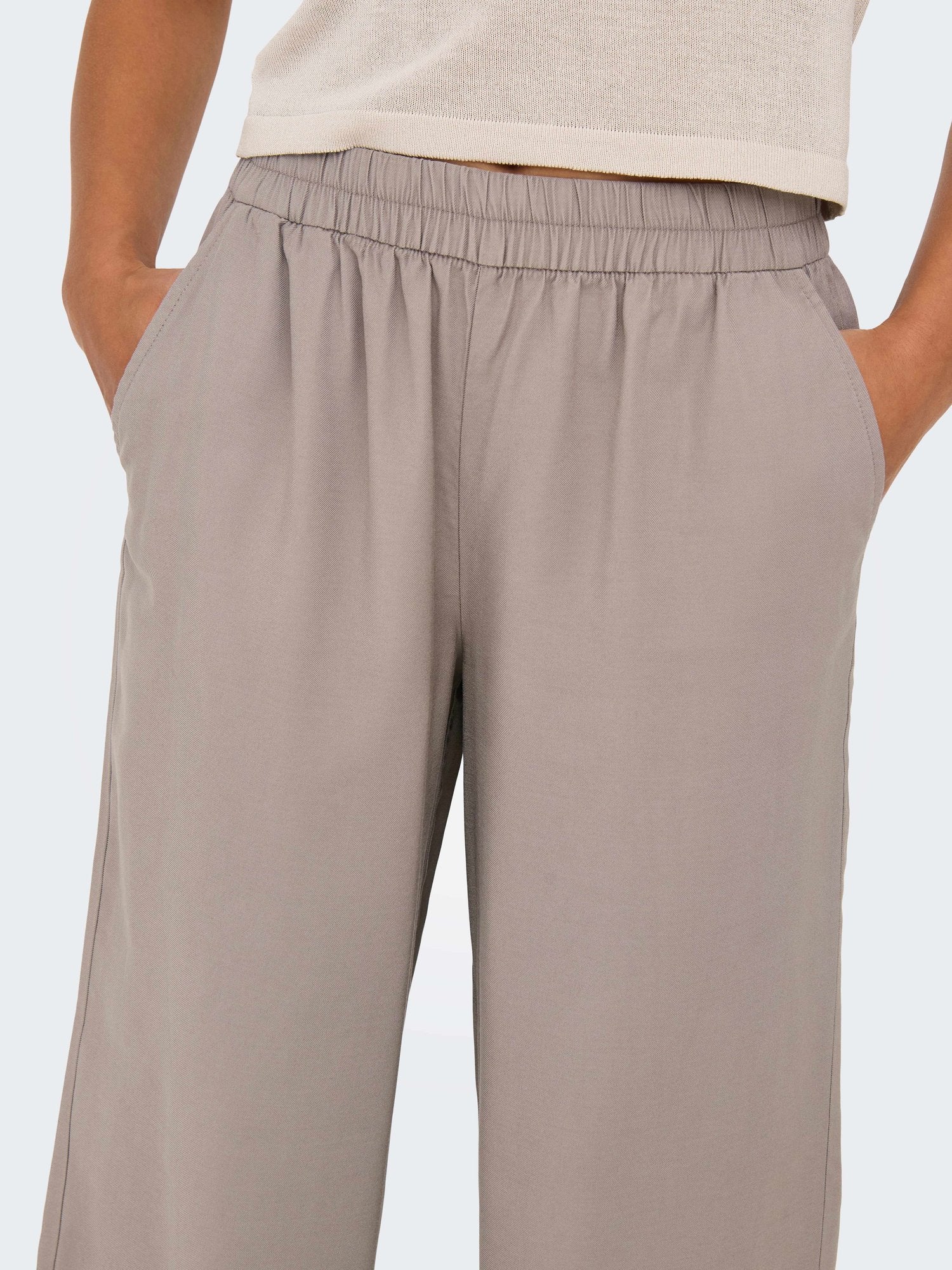 ONLY Панталон ONLARIS LIFE HW PULL-UP PANT WVN NOOS