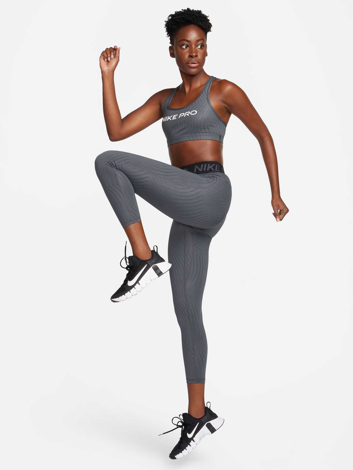 NIKE Спортен сутиен W NP SWSH LGT SPT AOP BRA