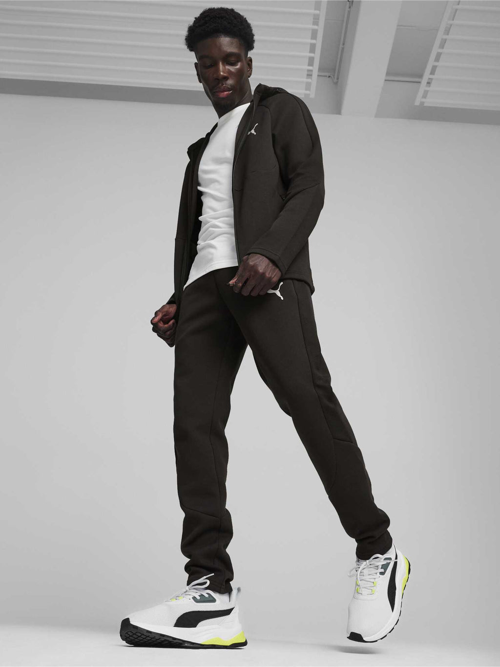 PUMA Спортно долнище EVOSTRIPE Pants DK