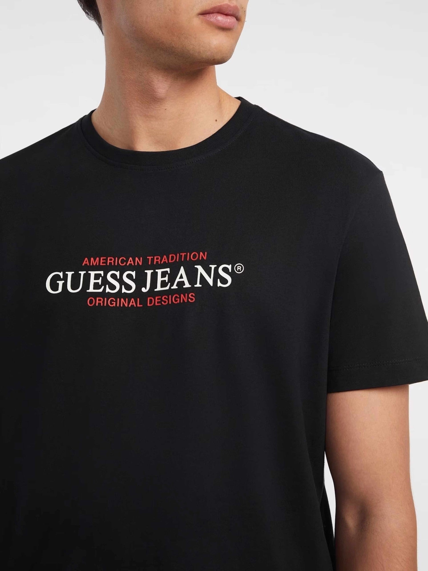 GUESS JEANS Тениска GJ SS CN REG AMERICAN TRAD TEE