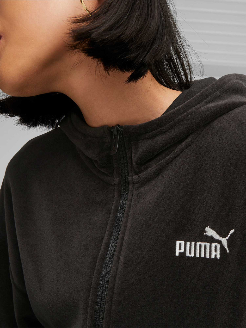 PUMA Суитшърт ESS ELEVATED Velour