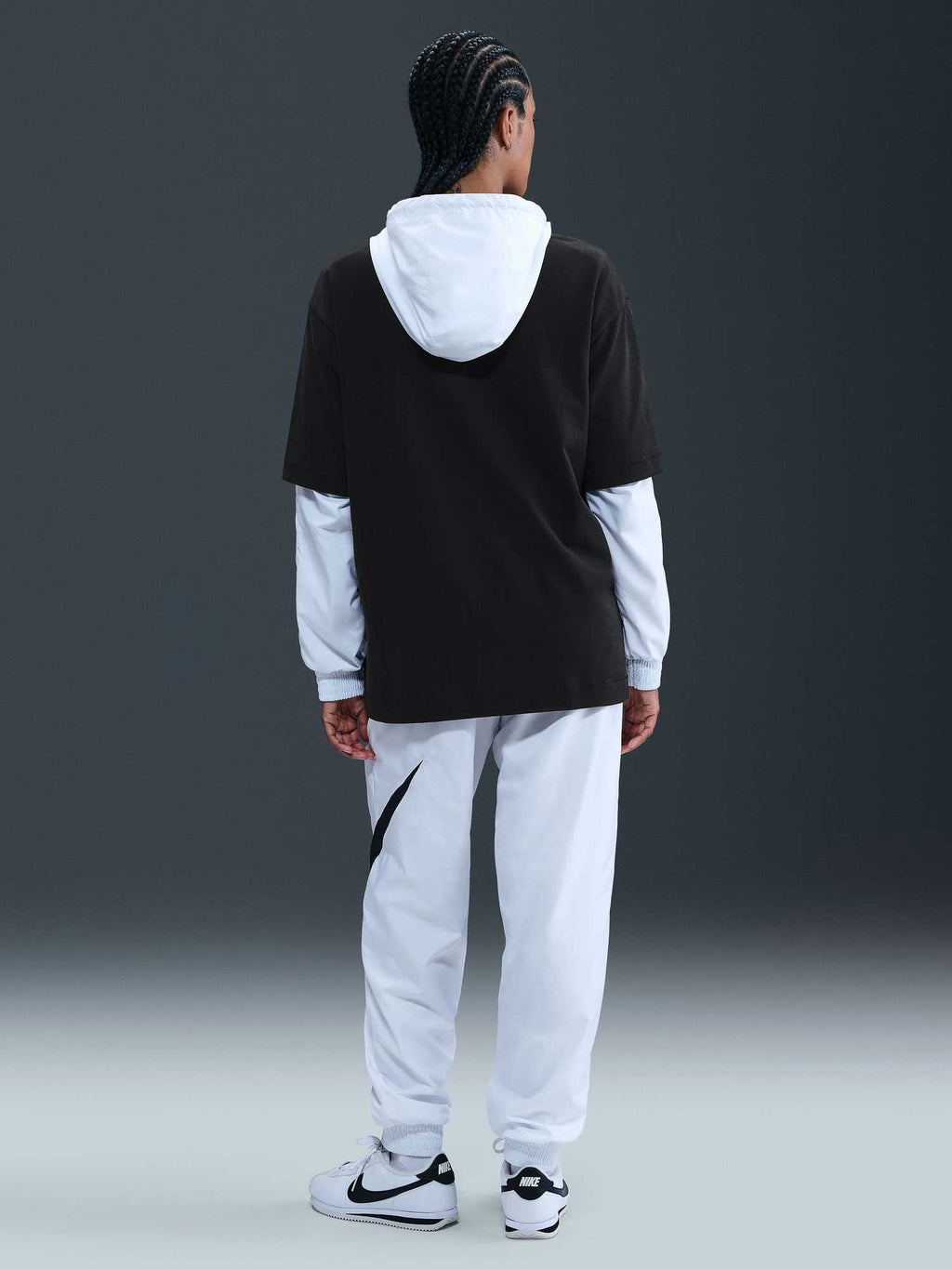 NIKE Тениска W NSW LUXE SS TEE RELAX