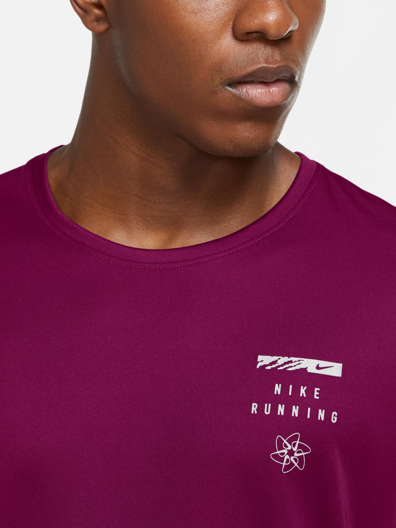 NIKE Тениска M DF UV RUN DVN MILER