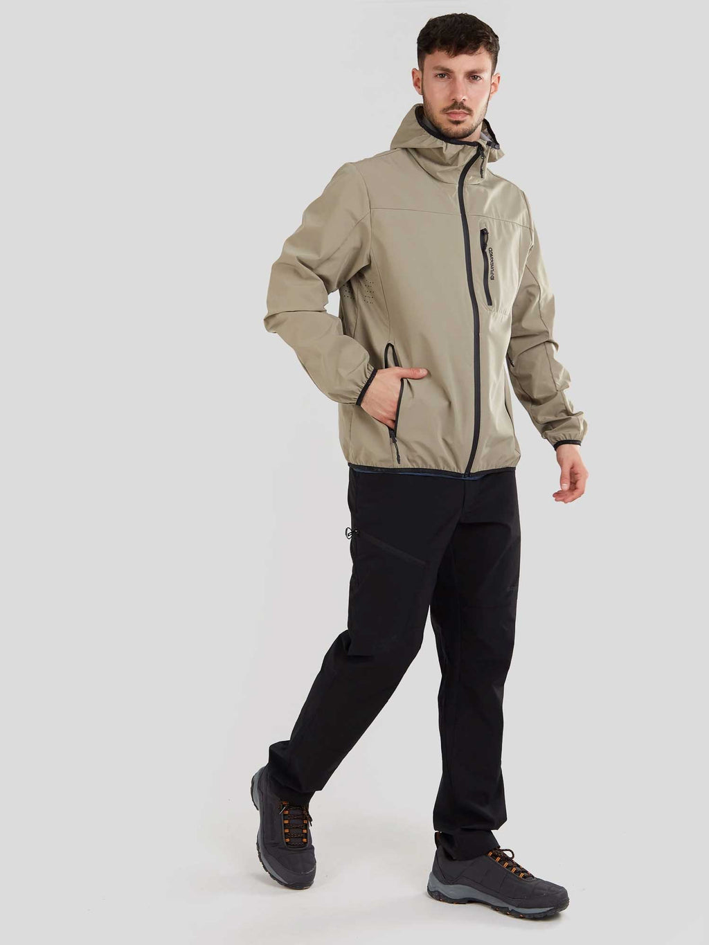 FUNDANGO Яке Alloy Hooded Softshell