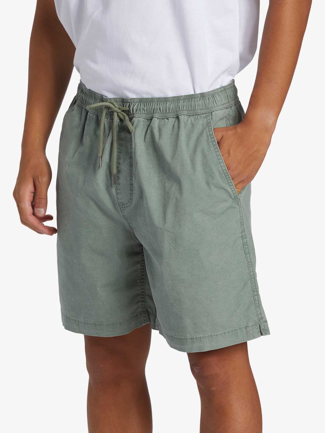 QUIKSILVER Къси панталони TAXER