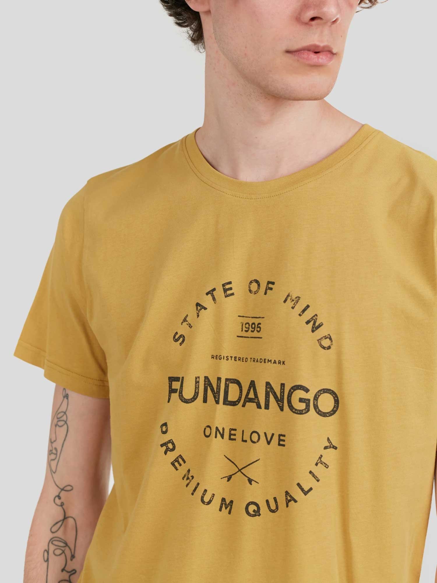 FUNDANGO Тениска Basic-T 04