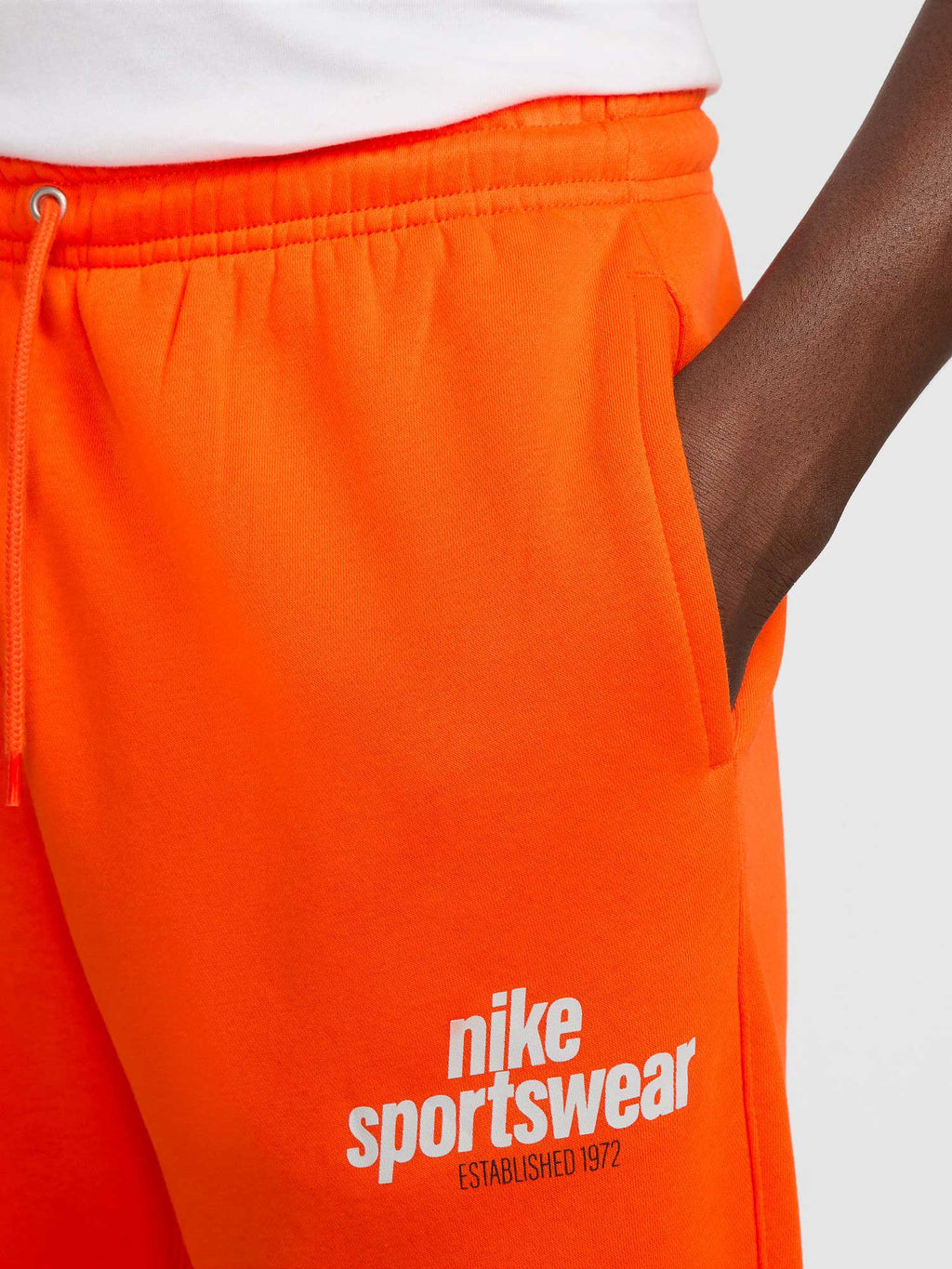 NIKE Спортно долнище M NK CLUB BB CF PANT NSW GFX