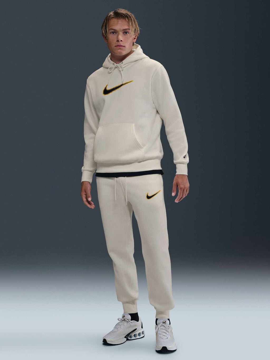NIKE Спортно долнище M NK CLUB BB JGGR NEO VARSITY