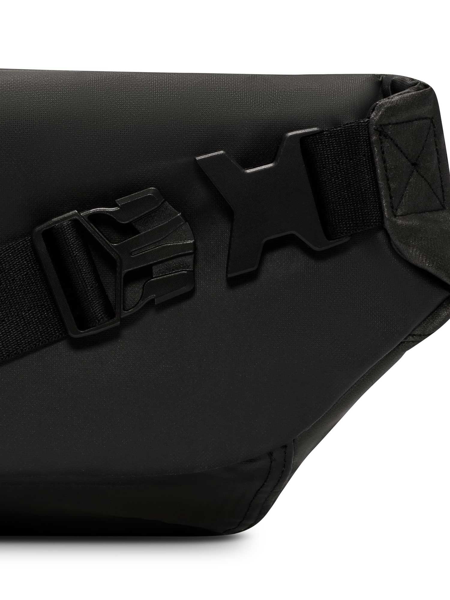 NIKE Чанта NK ELEMENTAL PRO WP - SF ADV