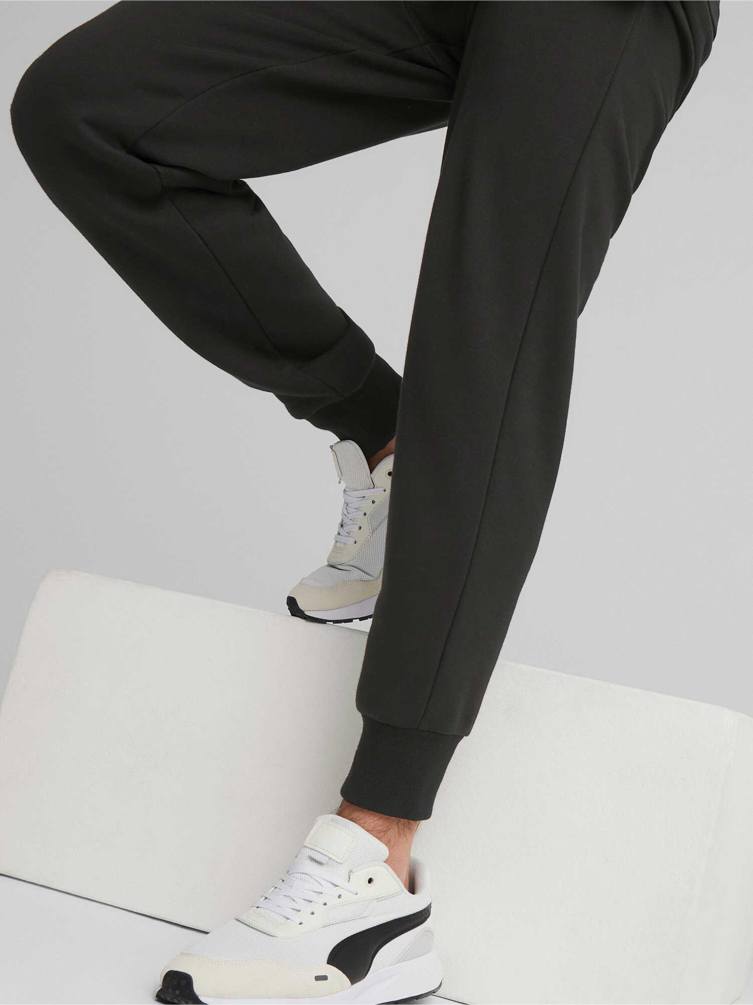 PUMA Спортно долнище ESS+ 2 Col Logo