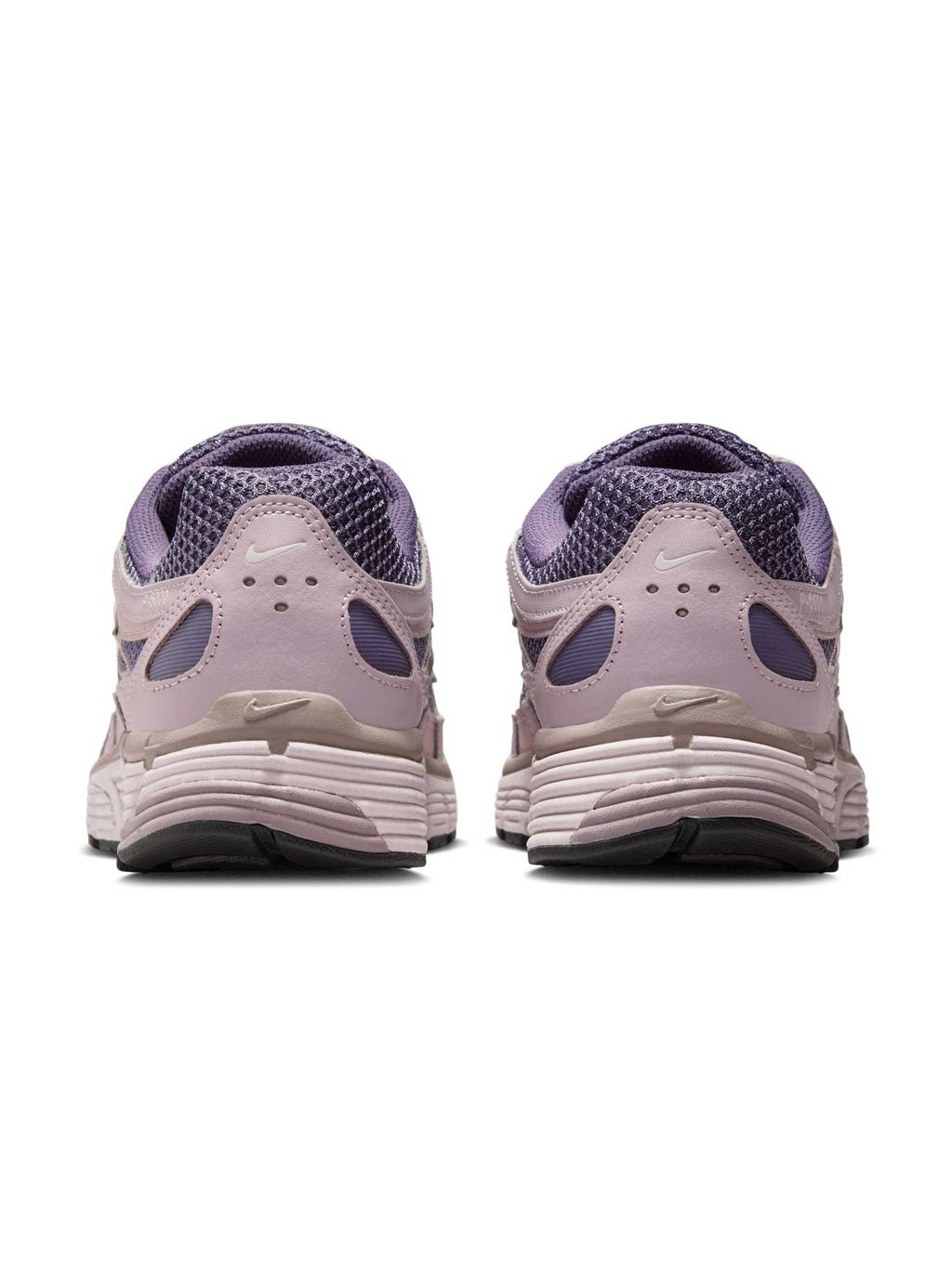 NIKE Обувки W P-6000 SE
