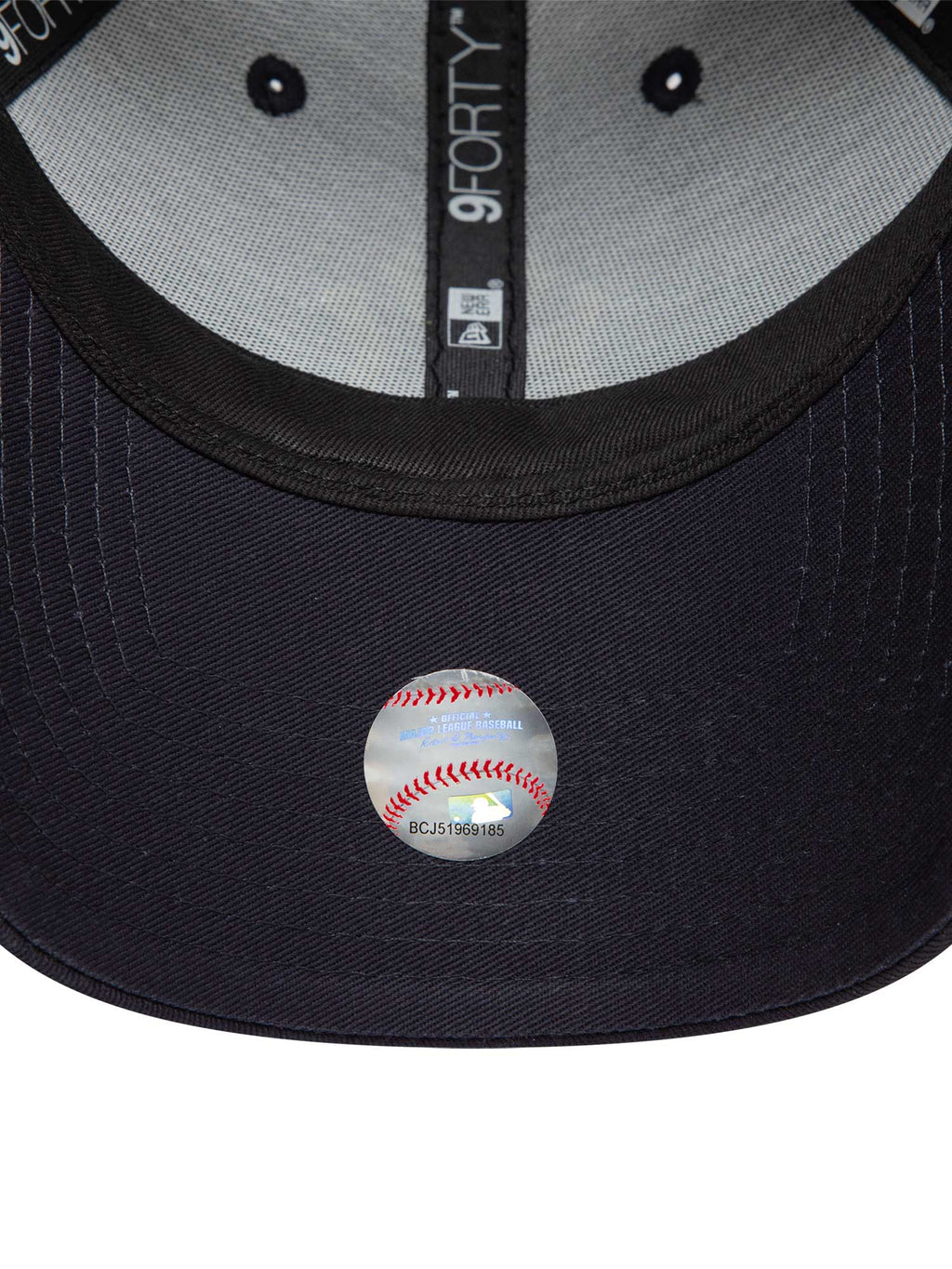 NEW ERA Шапка METALLIC 9FORTY NEYYAN