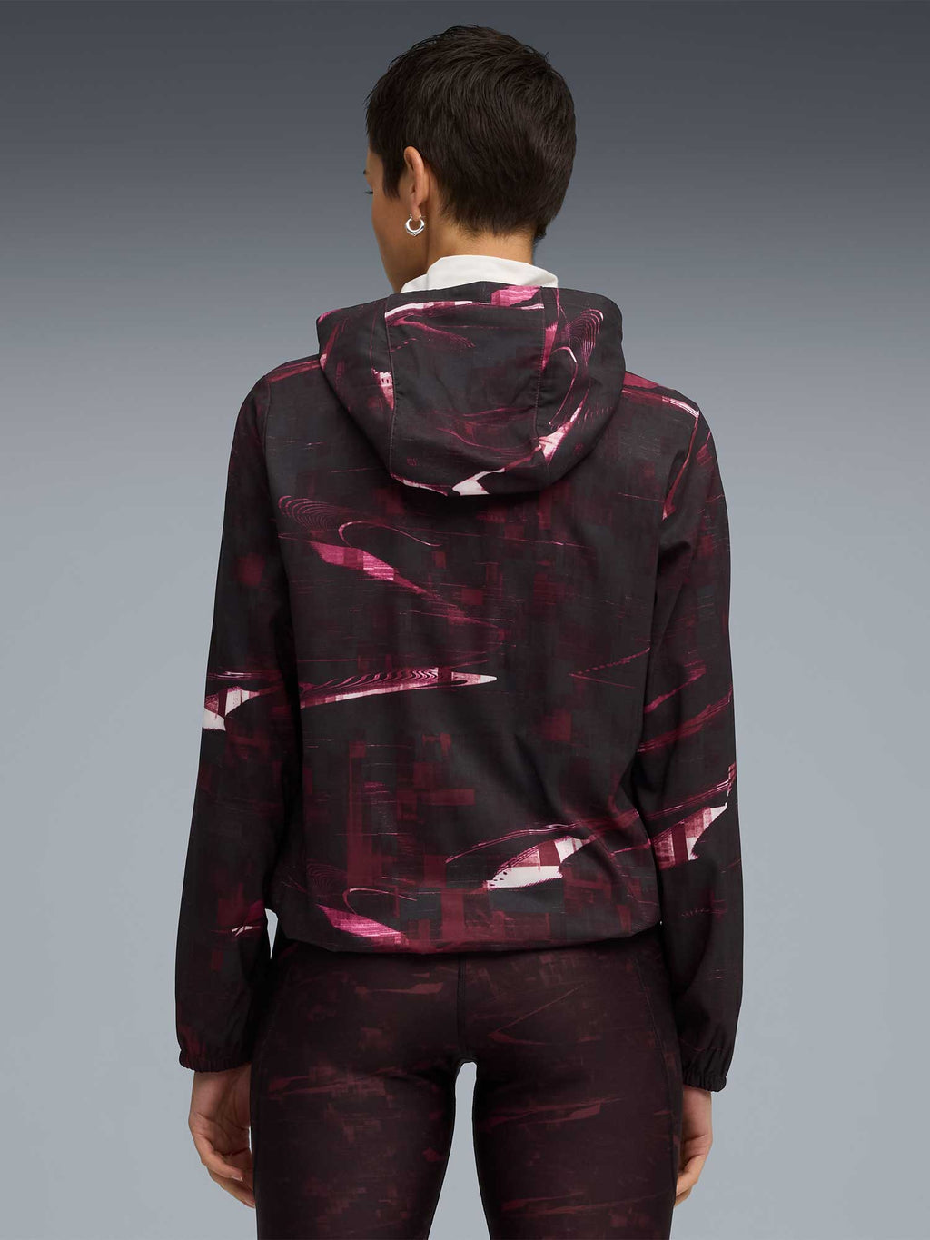 PUMA Ветровка W Run Velocity AOP Woven Jacket