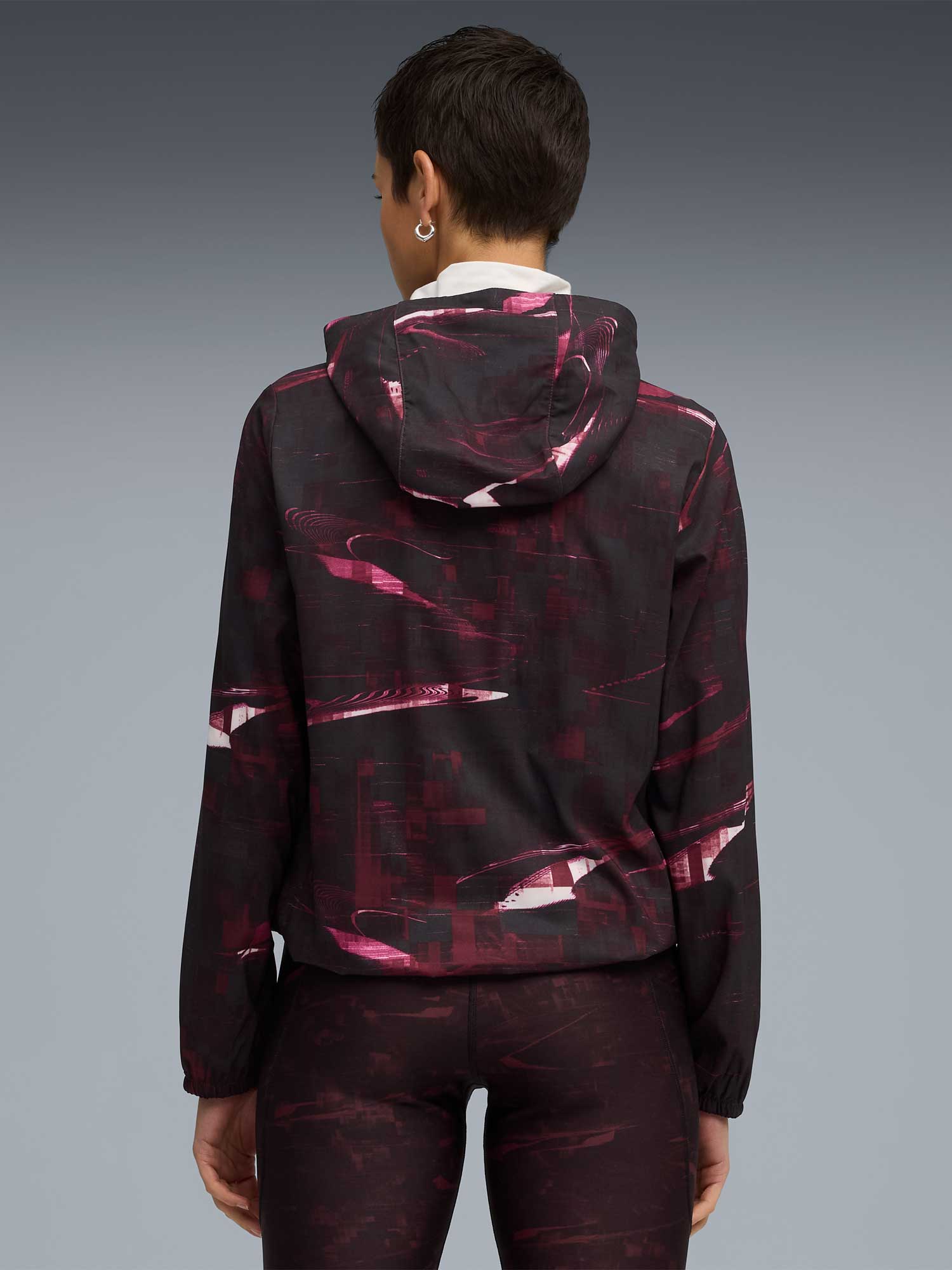PUMA Ветровка W Run Velocity AOP Woven Jacket