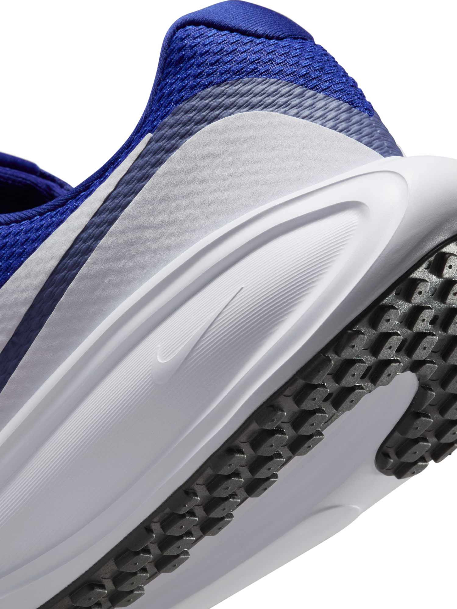 NIKE Обувки REVOLUTION 8