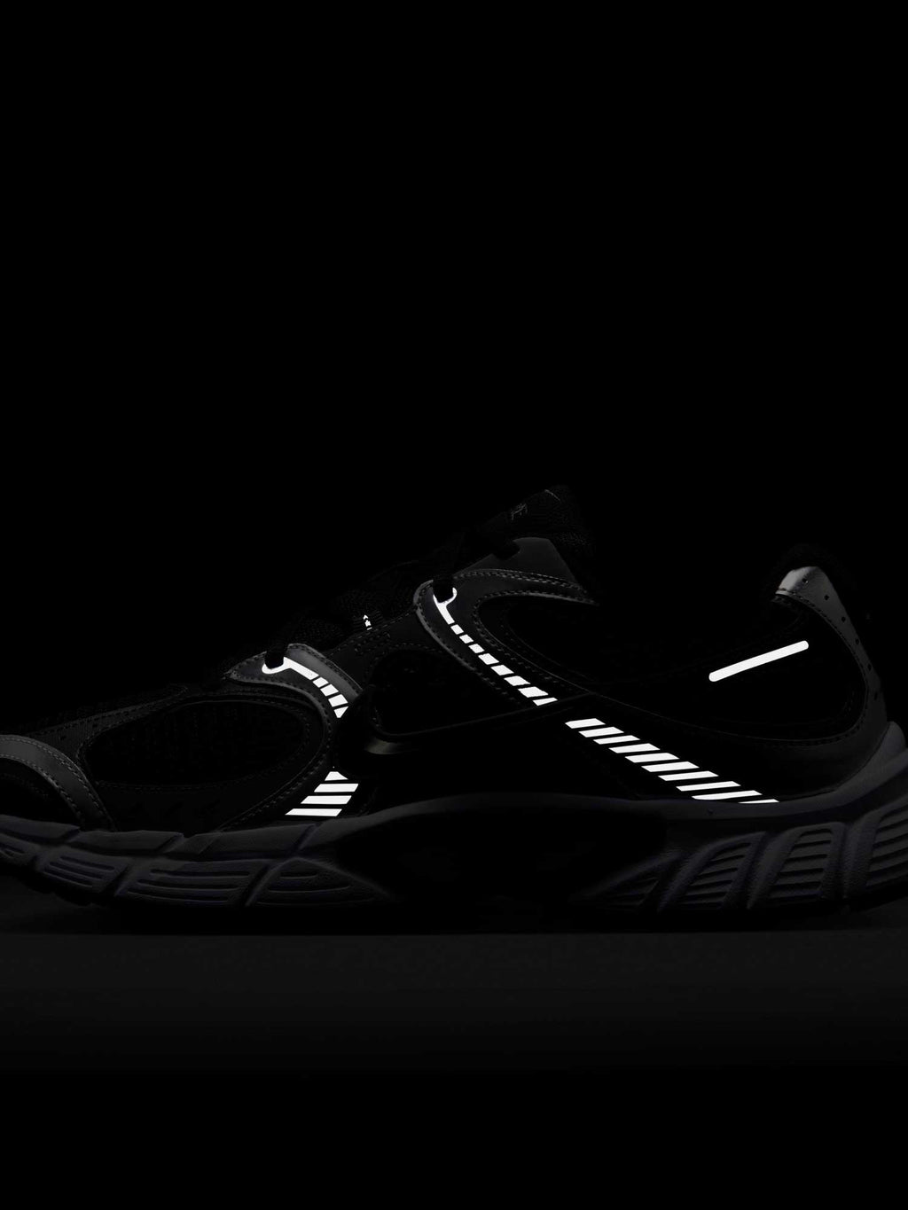 NIKE Обувки V5 RNR