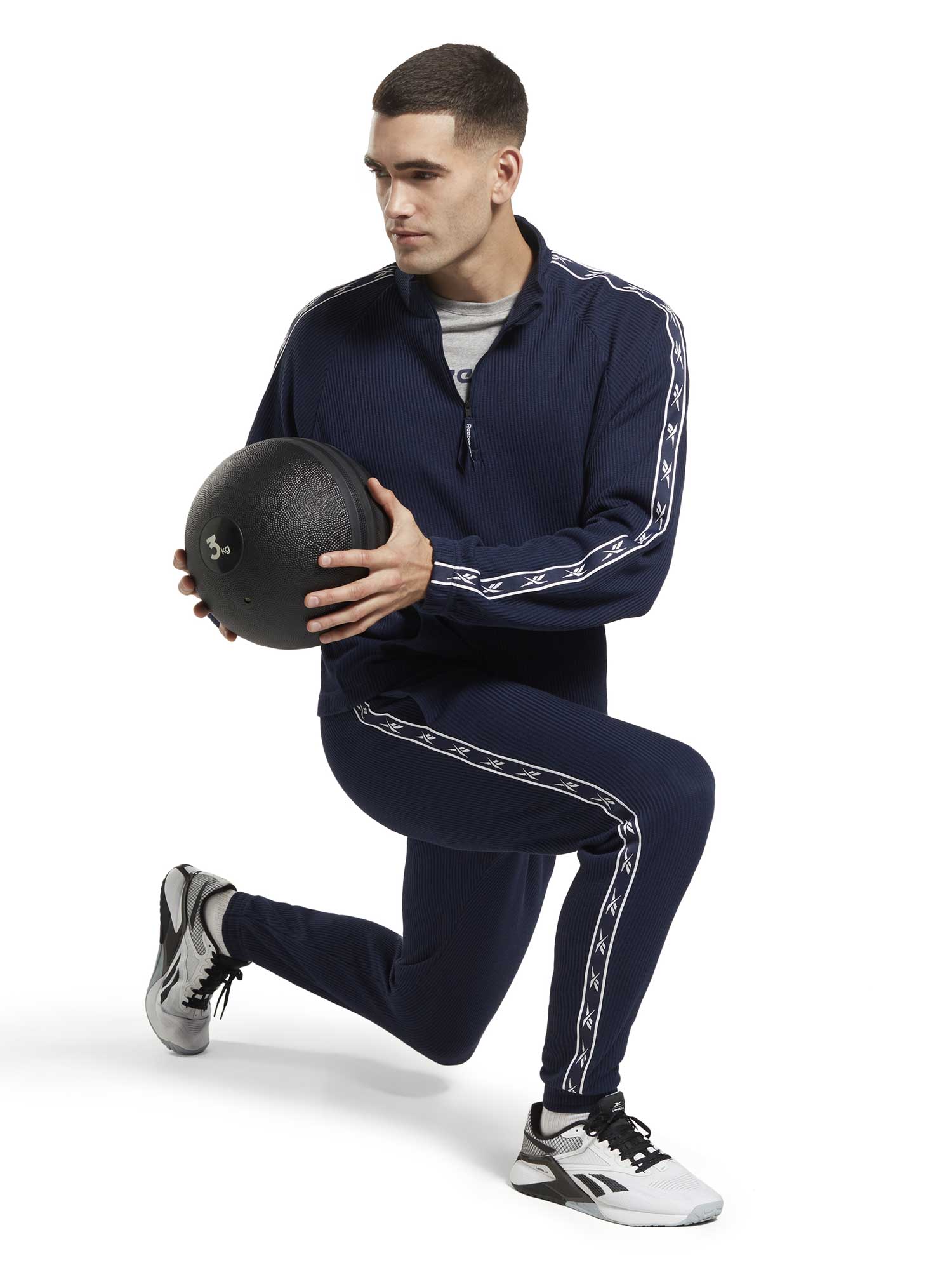 REEBOK Спортно долнище Identity Vector Tape Waffle