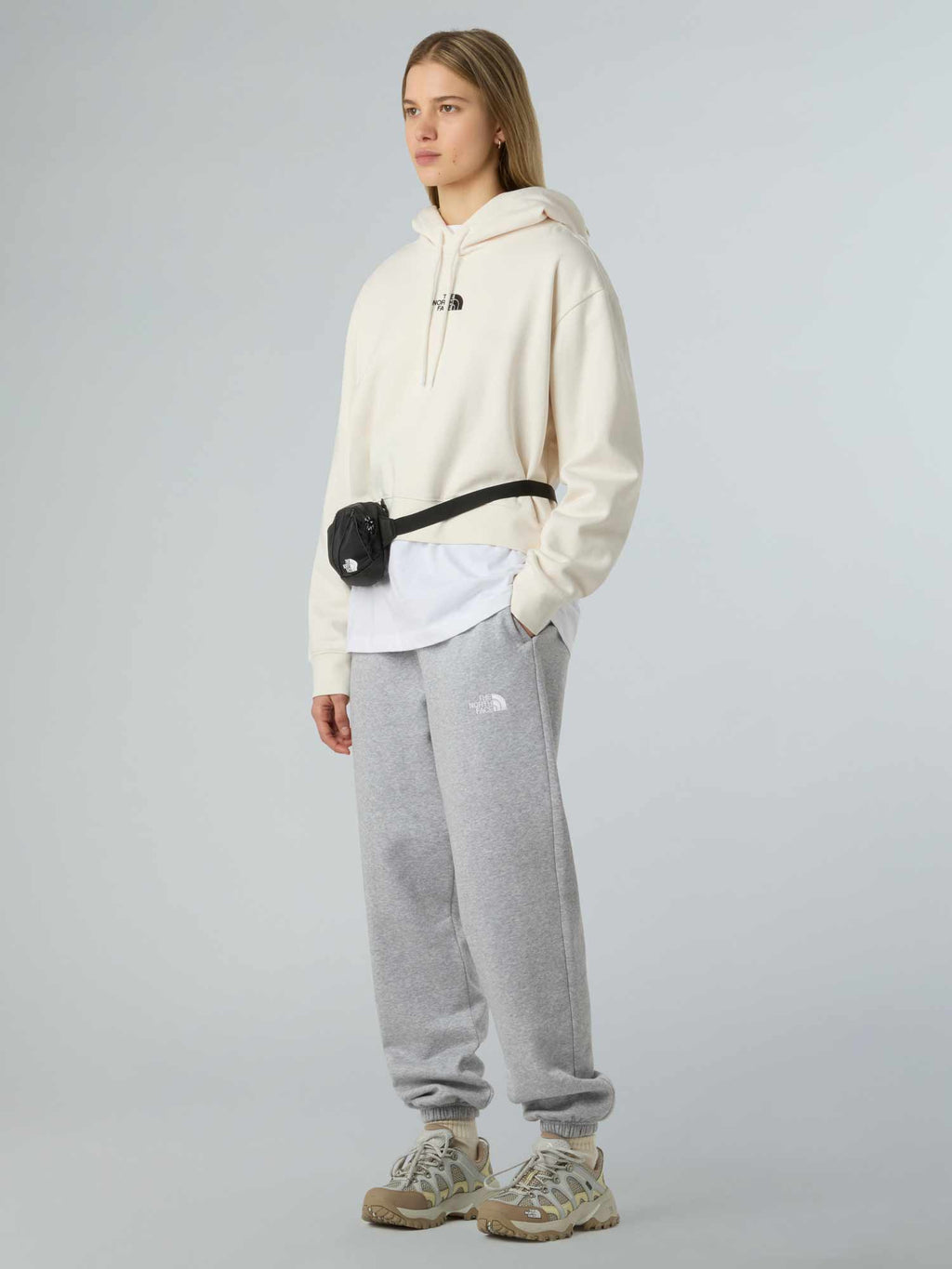 THE NORTH FACE Суитшърт W ESSENTIAL CROP HOODIE