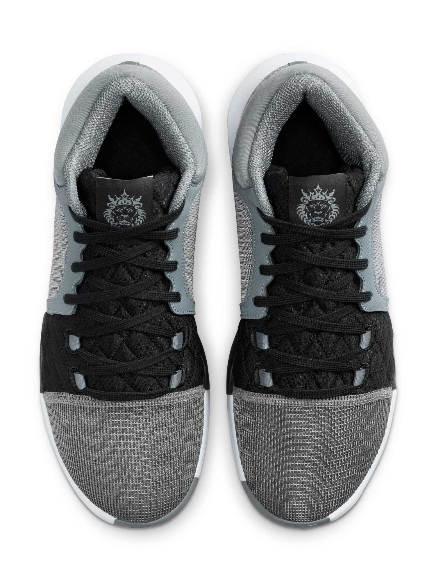 NIKE Обувки LEBRON WITNESS VIII