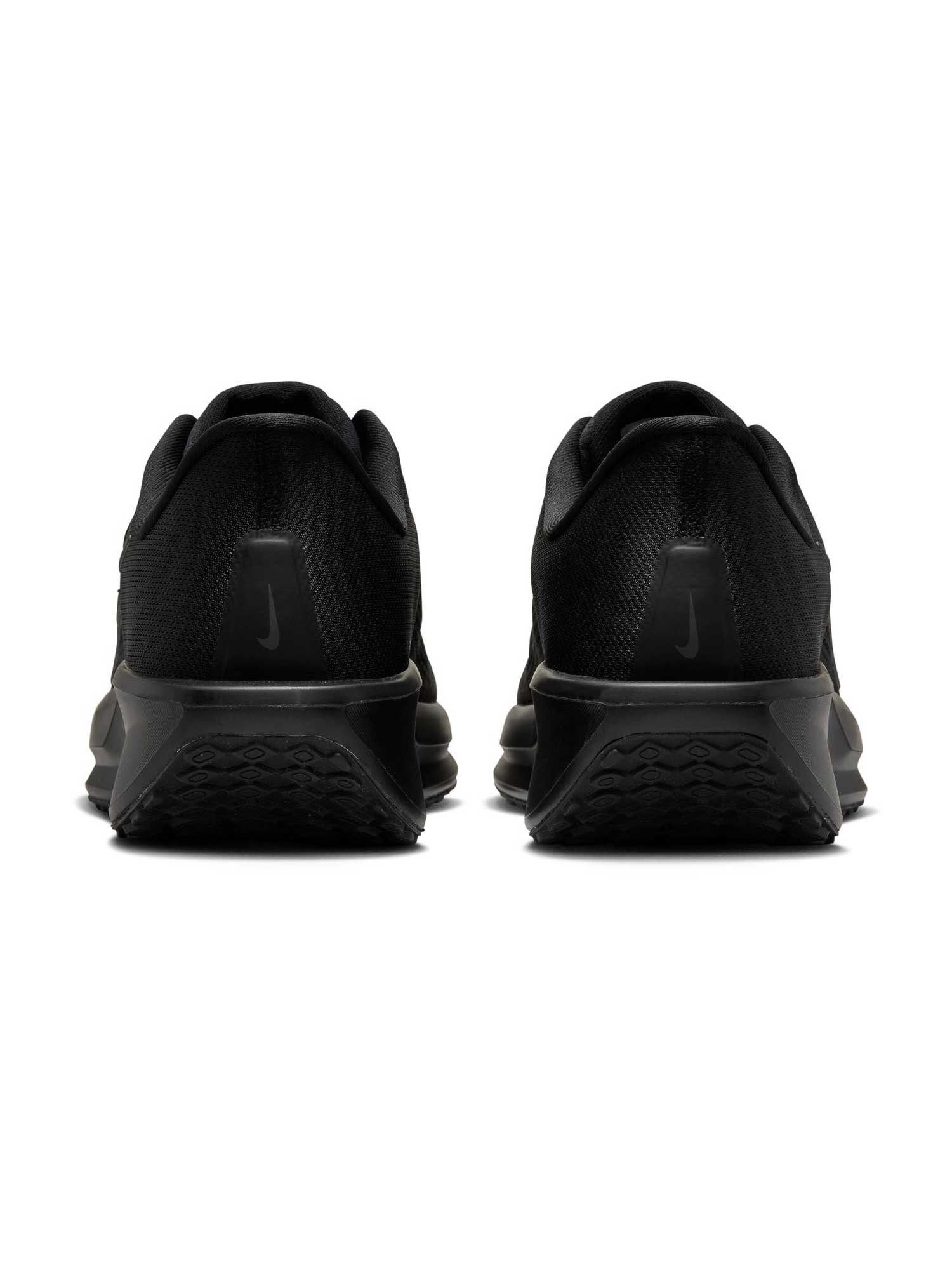 NIKE Обувки QUEST 6