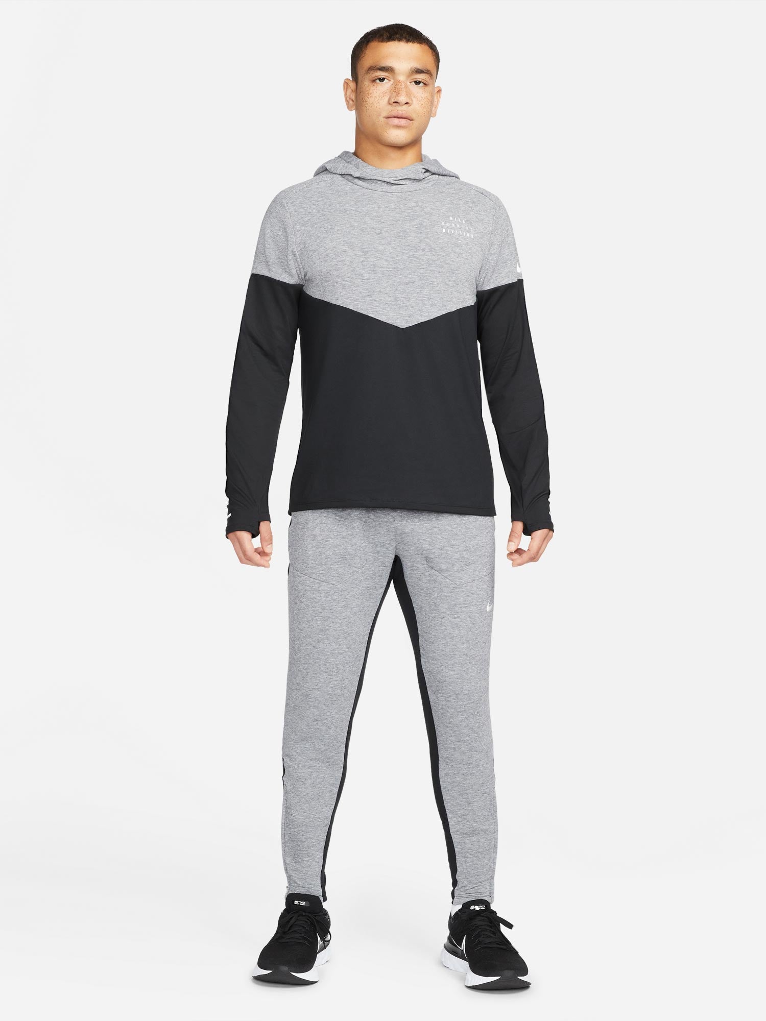 NIKE Блуза M TF ELMNT RDVN HOOD