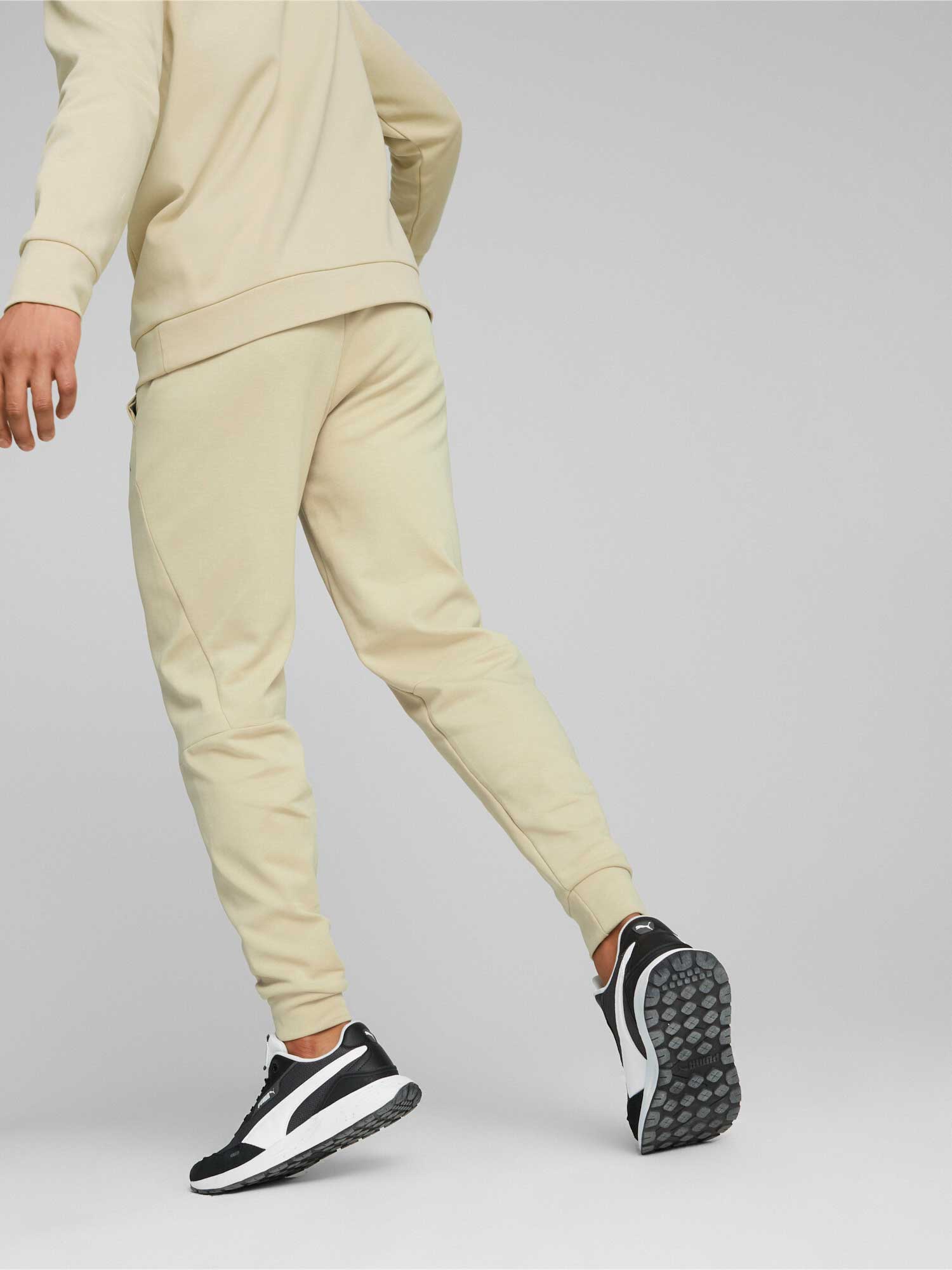 PUMA Спортно долнище RAD/CAL DK