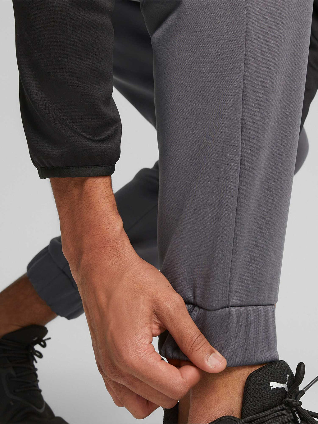 PUMA Спортно долнище TRAIN ALL DAY PWRFLEECE JOGGER