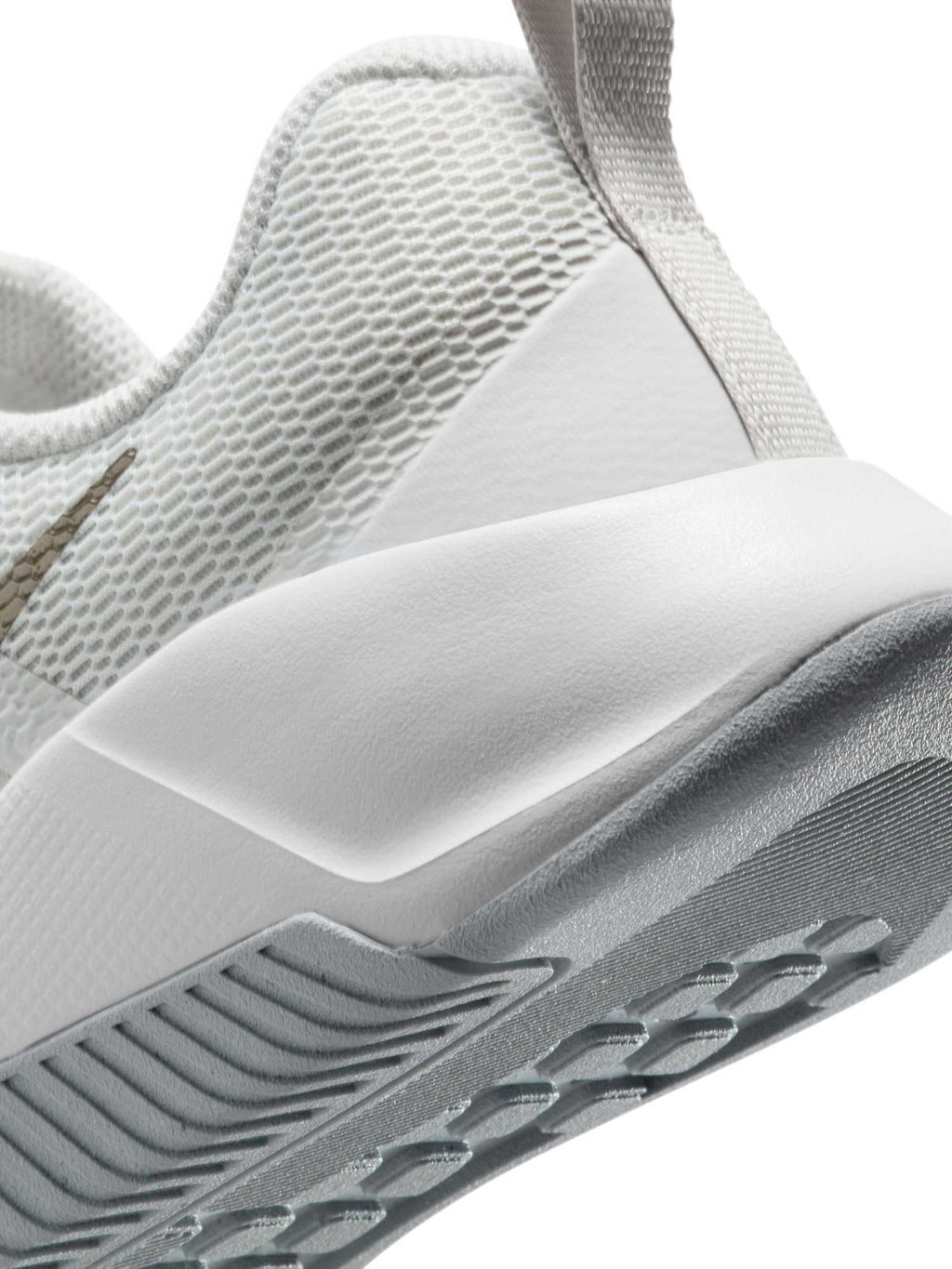 NIKE Обувки W MC TRAINER 3