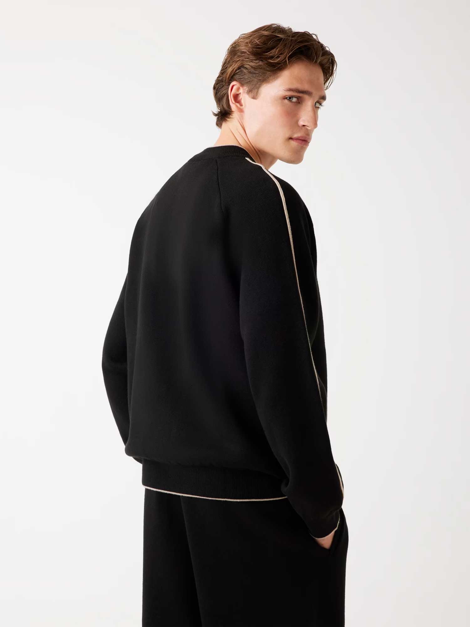 GUESS Спортно горнище YAKI ZIPPED SWEATSHI