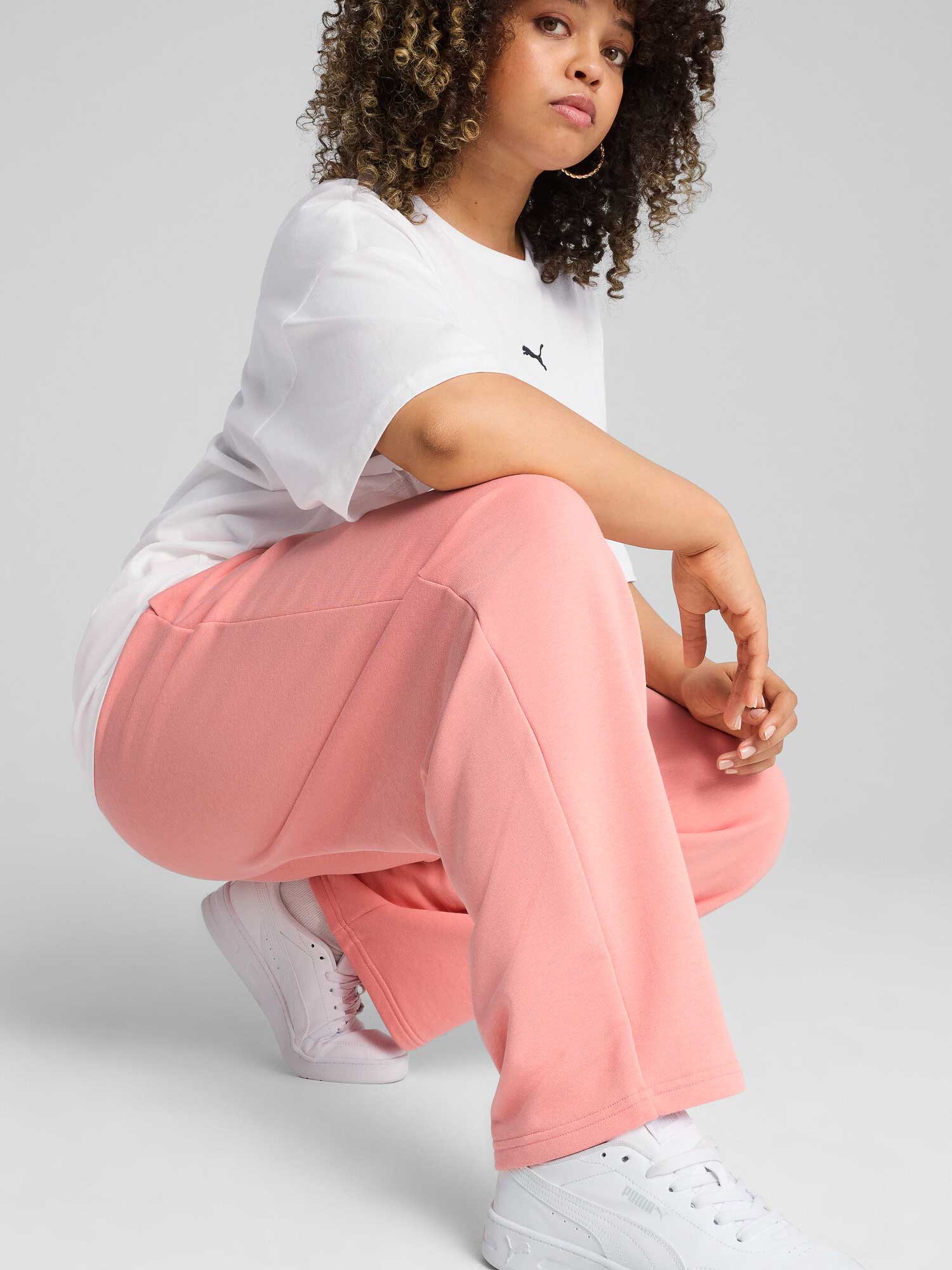 PUMA Спортно долнище ESS Small No. 1 Logo