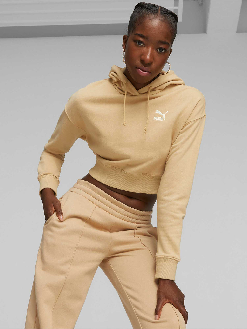 PUMA Суитшърт CLASSICS Cropped Hoodie TR